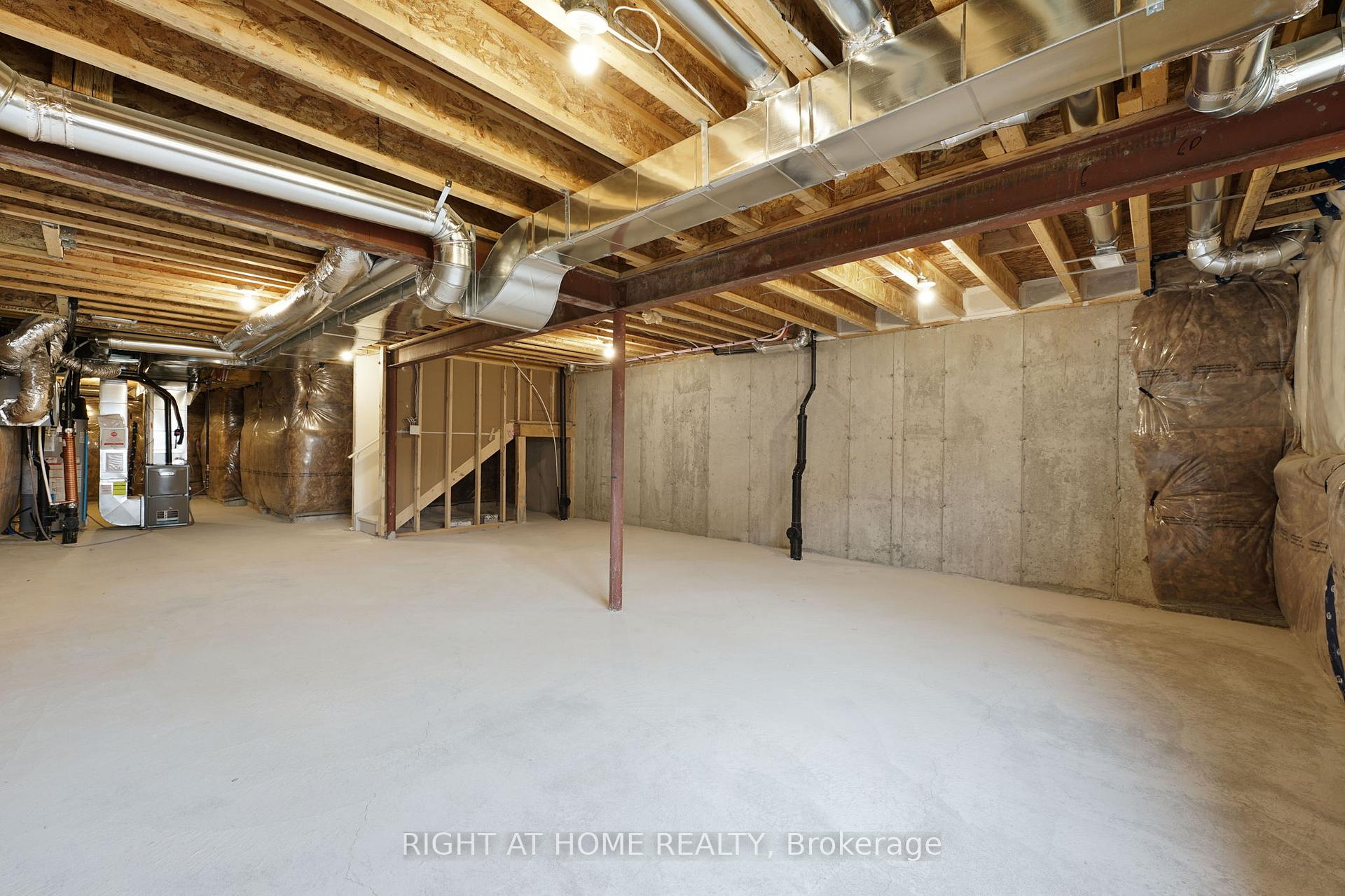 Photo 39 of 66 Bearberry Road, Springwater, Midhurst — HOMEH