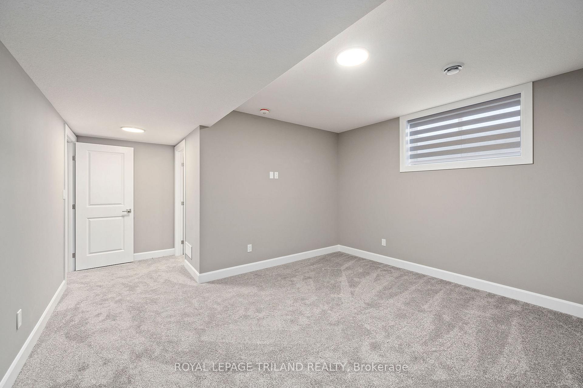 Photo 14 of 64 Acorn Trail, St. Thomas — HOMEH