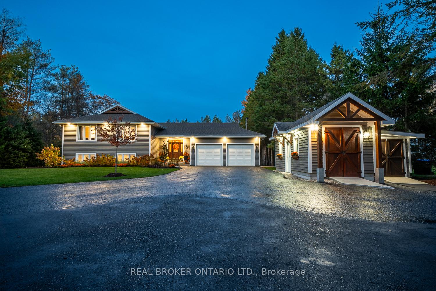 Front of 8 Crystalwood Lane