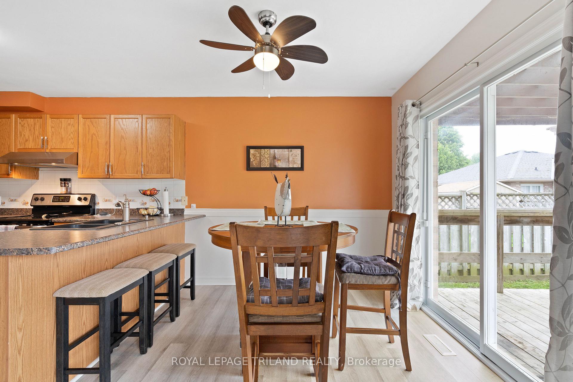 Photo 14 of 47 Carrie Crescent, St. Thomas — HOMEH