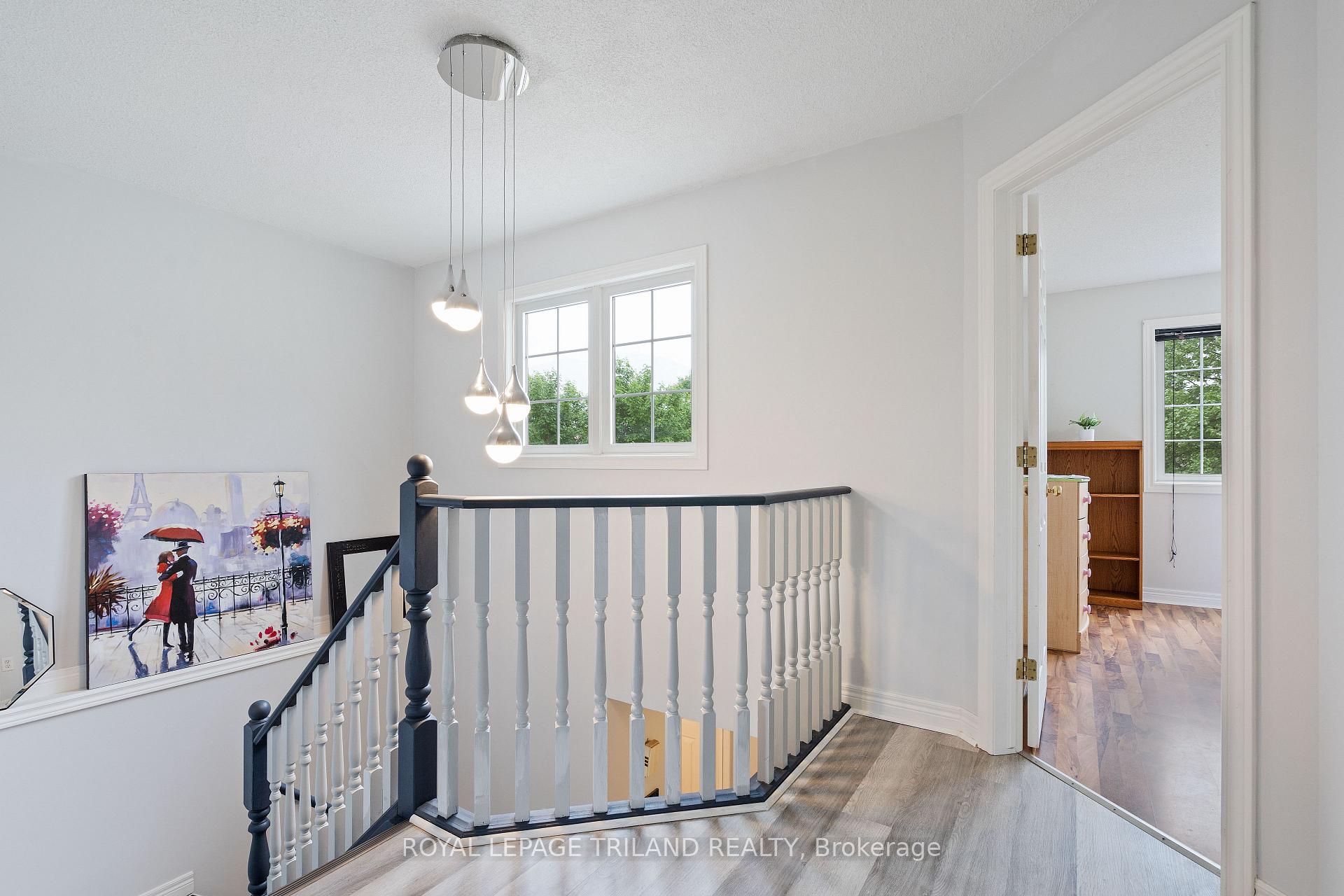 Photo 23 of 47 Carrie Crescent, St. Thomas — HOMEH