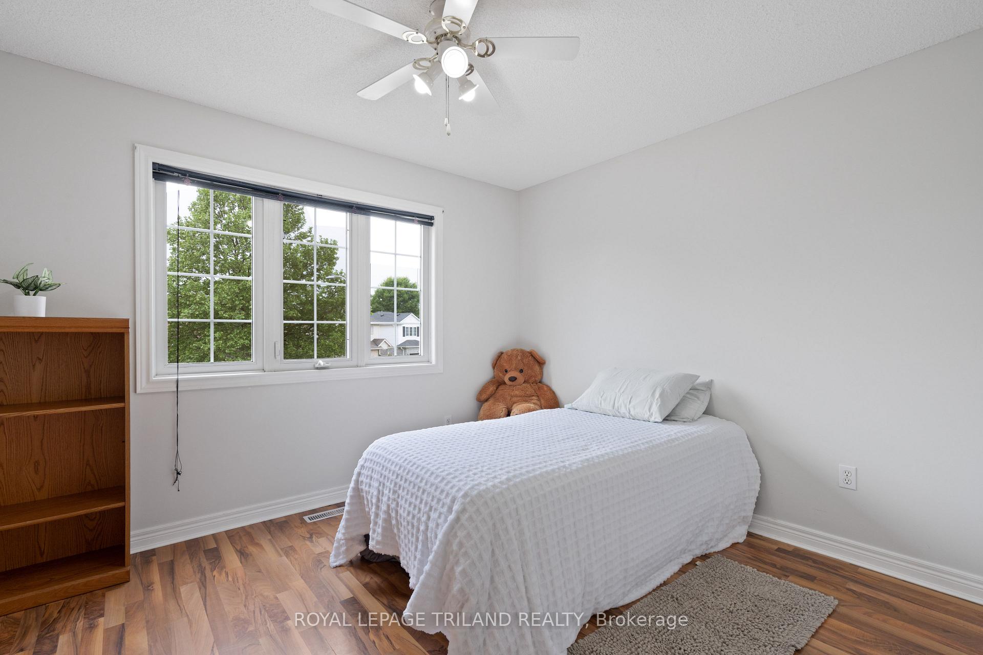 Photo 28 of 47 Carrie Crescent, St. Thomas — HOMEH