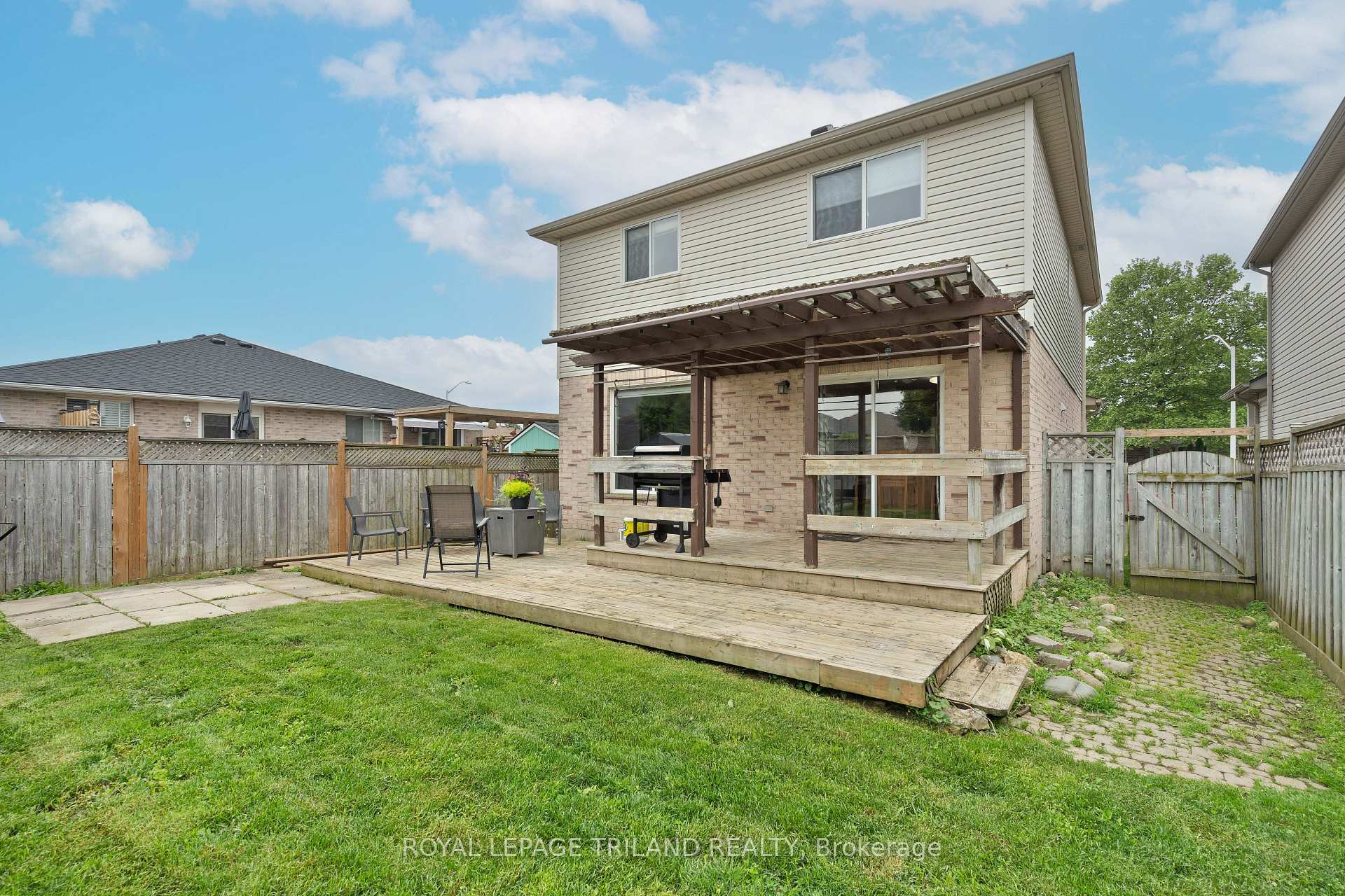 Photo 41 of 47 Carrie Crescent, St. Thomas — HOMEH