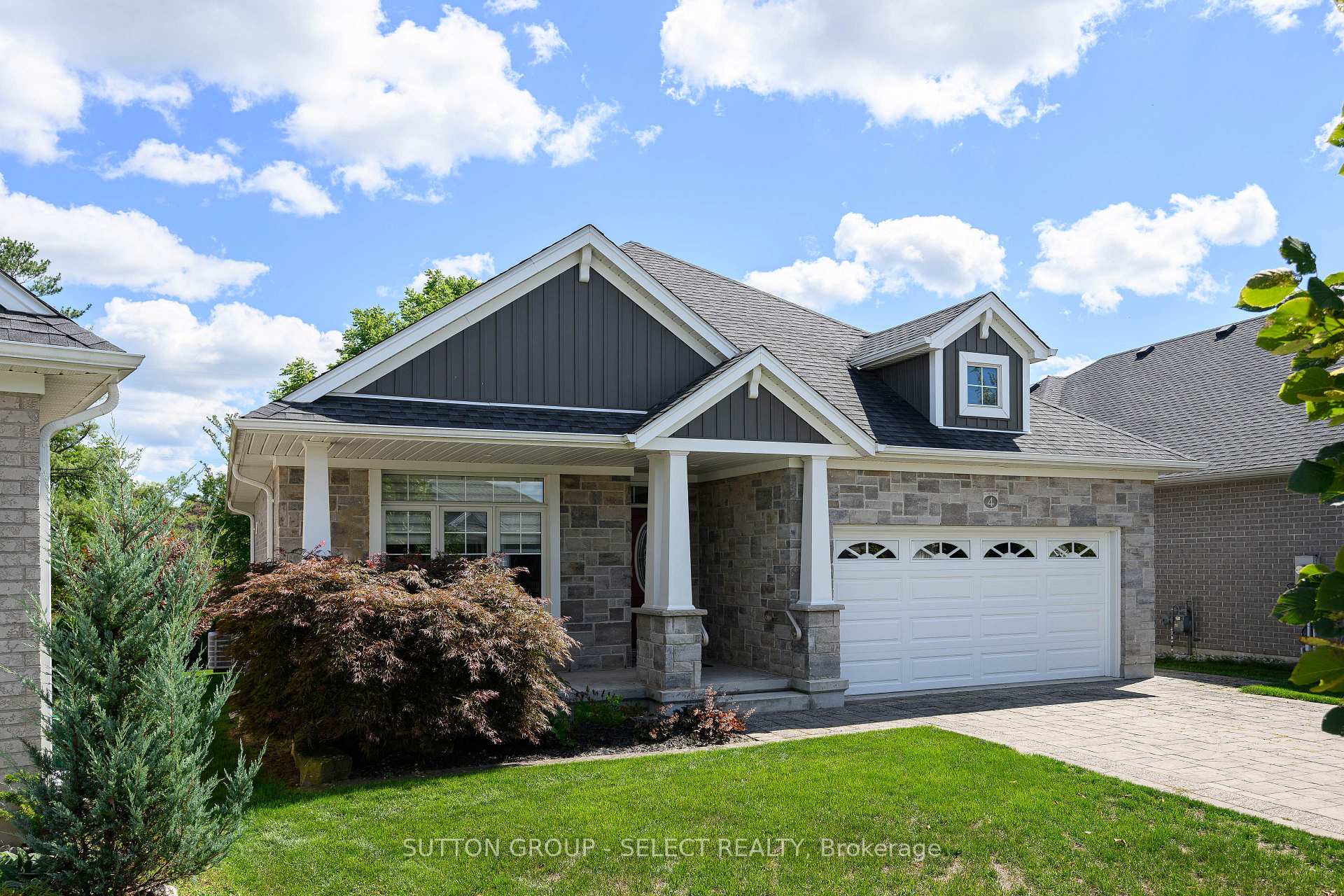 Photo 2 of 4 Deerfield Court, St. Thomas — HOMEH