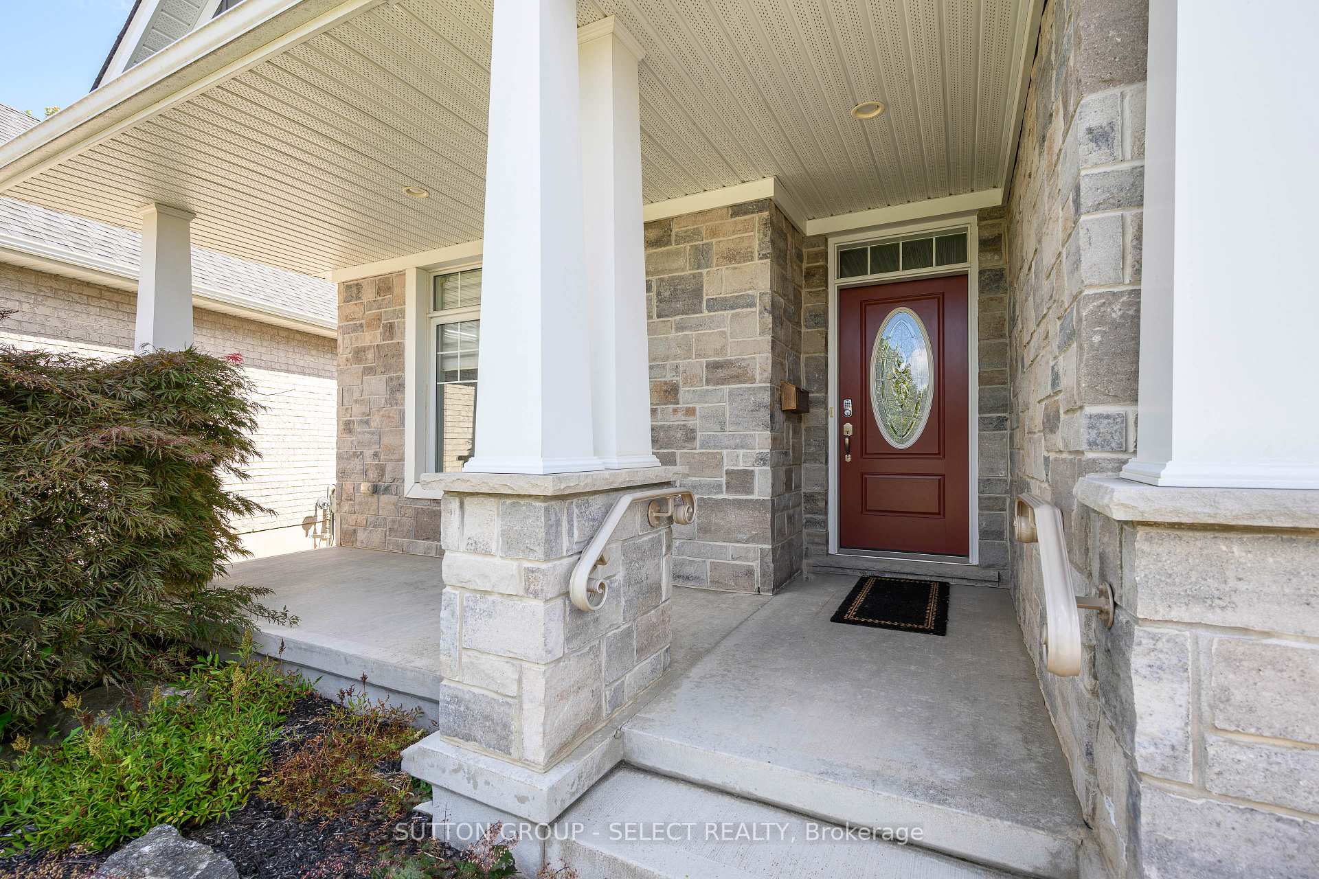 Photo 3 of 4 Deerfield Court, St. Thomas — HOMEH