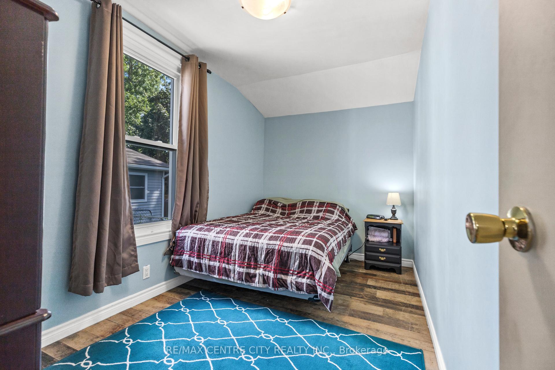 Photo 10 of 55 St. Catherine Street, St. Thomas — HOMEH