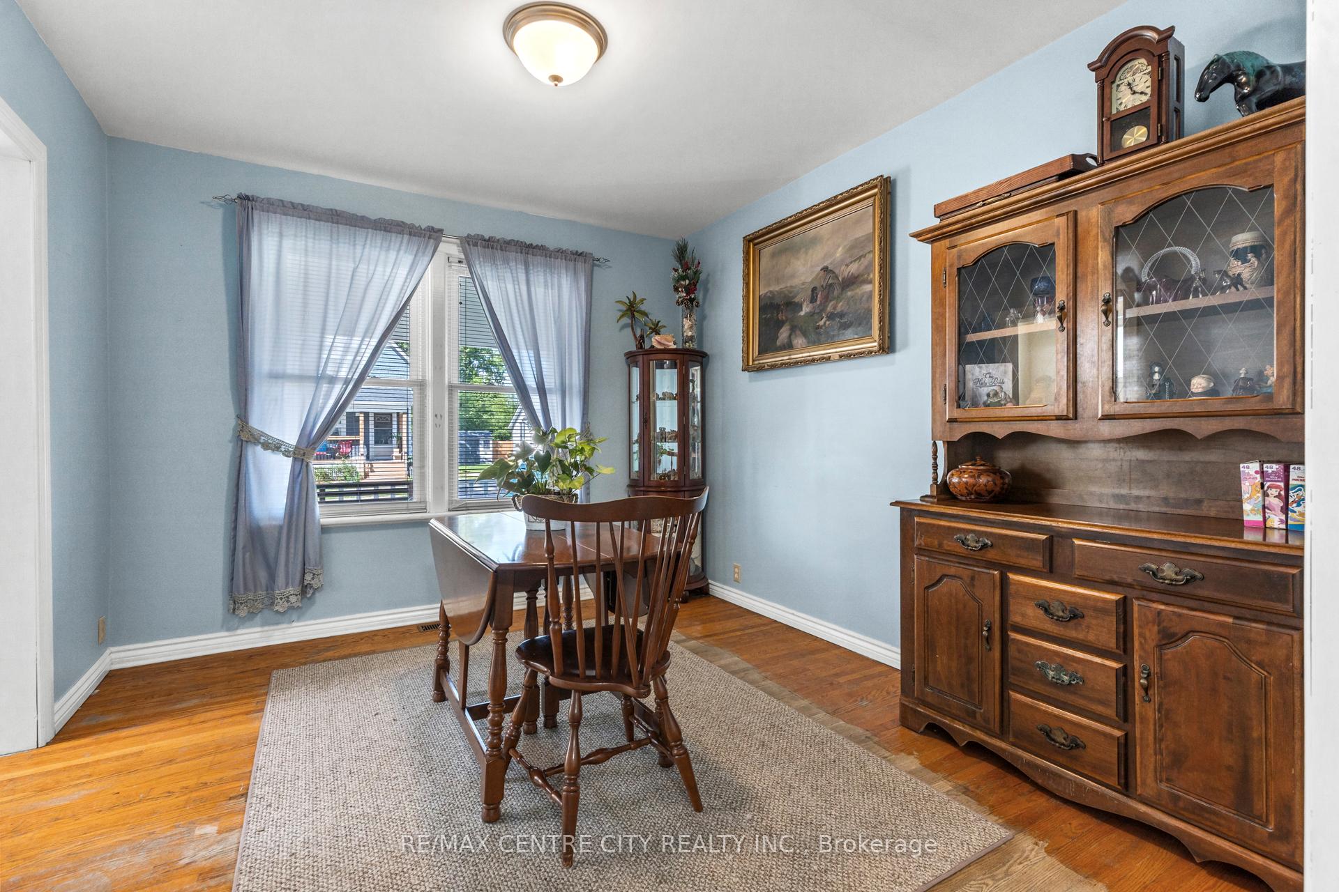 Photo 12 of 55 St. Catherine Street, St. Thomas — HOMEH