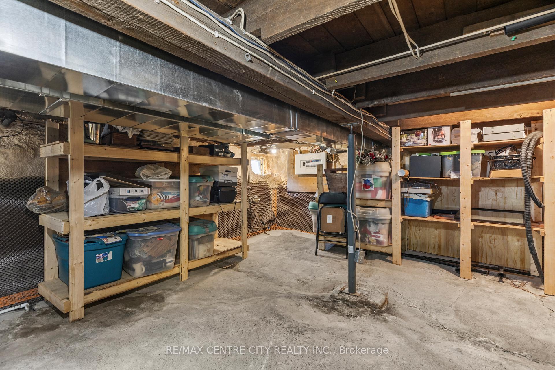 Photo 19 of 55 St. Catherine Street, St. Thomas — HOMEH