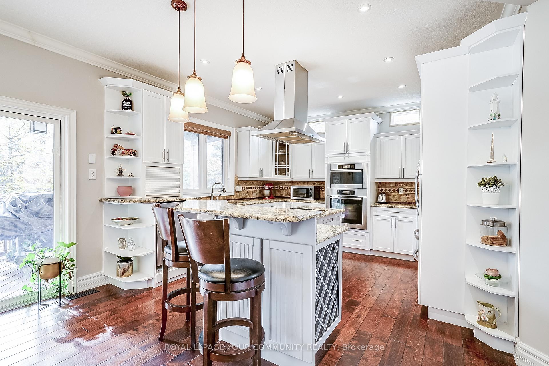 Photo 10 of 49 Heatherwood Drive, Springwater, Midhurst — HOMEH