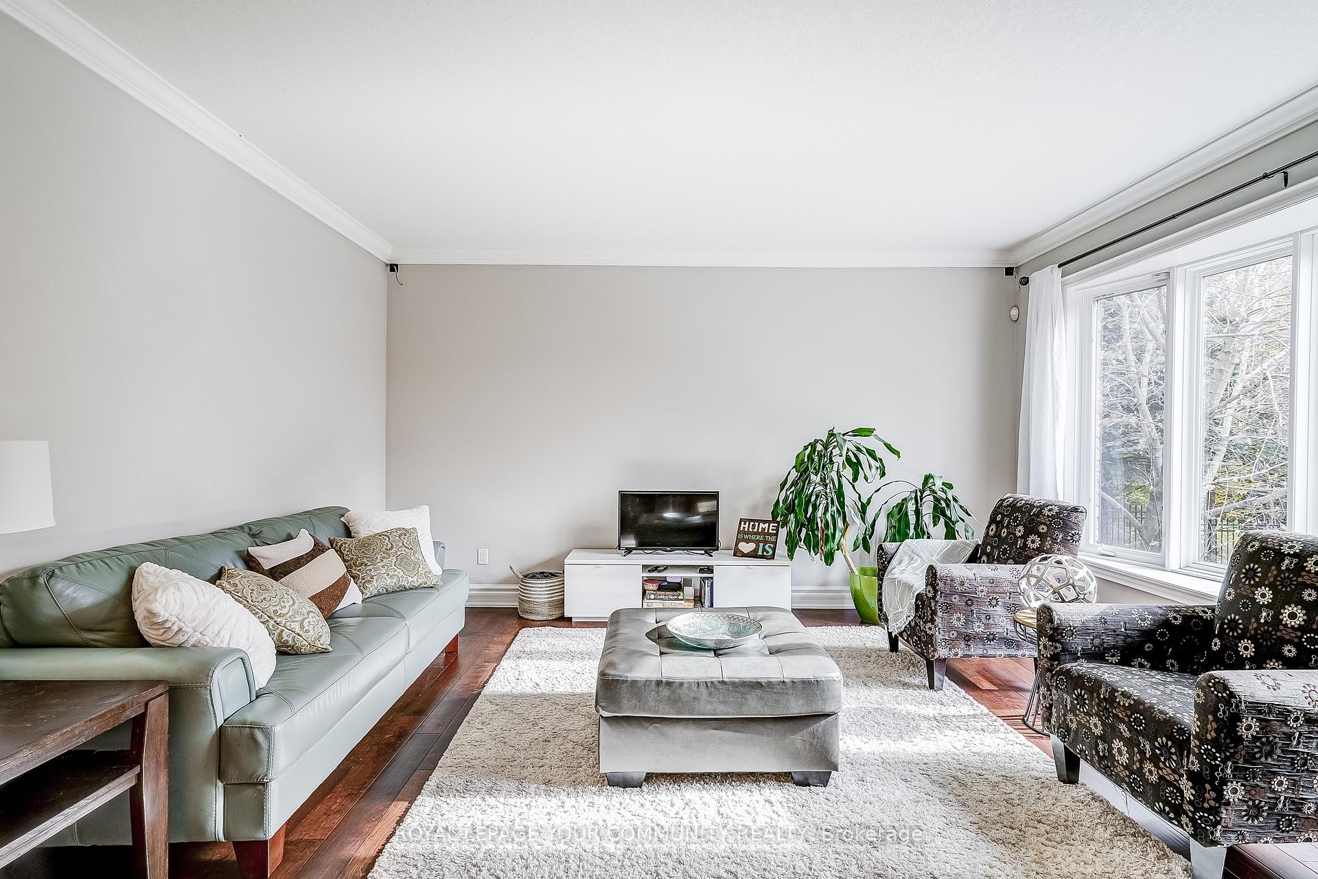 Photo 14 of 49 Heatherwood Drive, Springwater, Midhurst — HOMEH