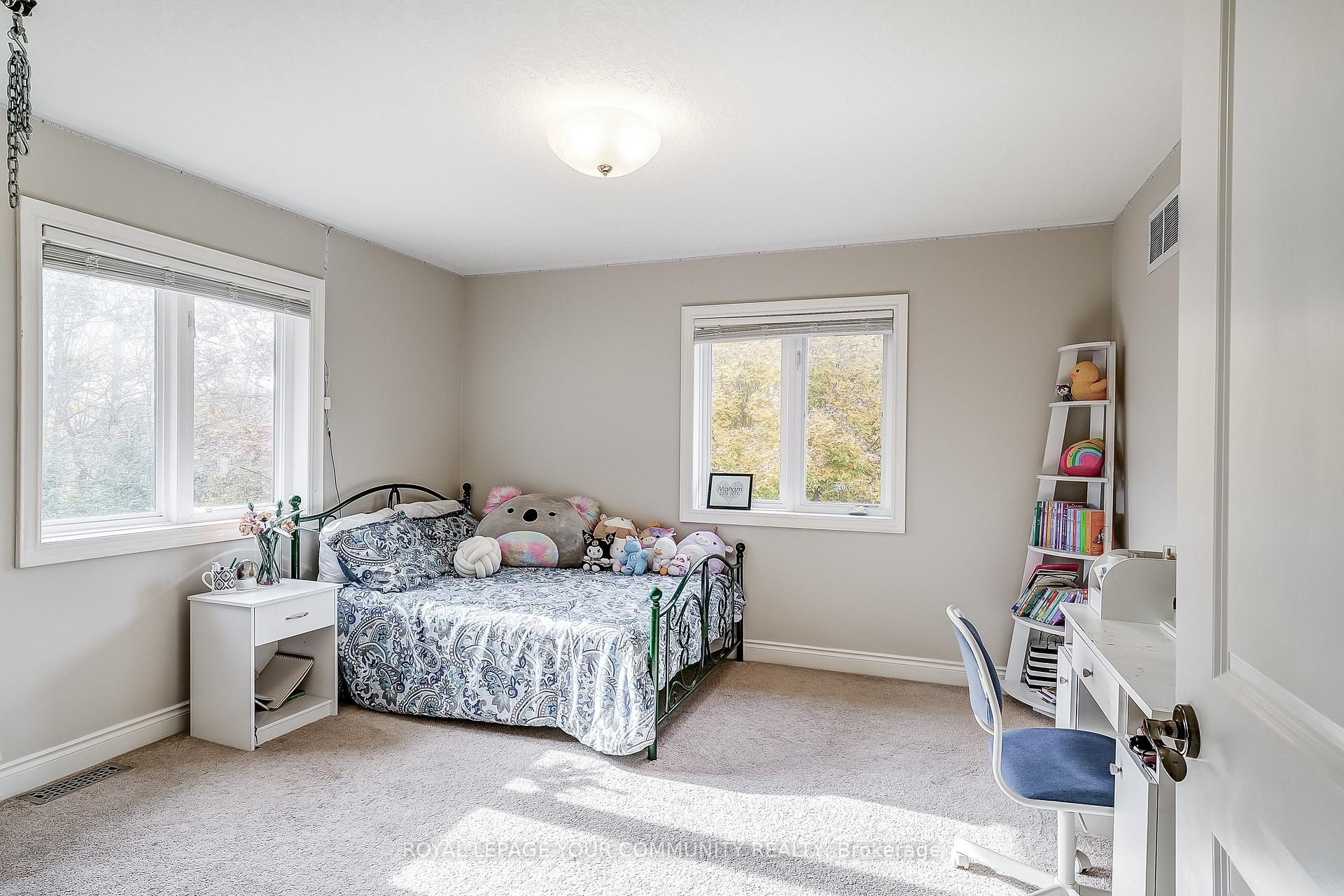 Photo 22 of 49 Heatherwood Drive, Springwater, Midhurst — HOMEH