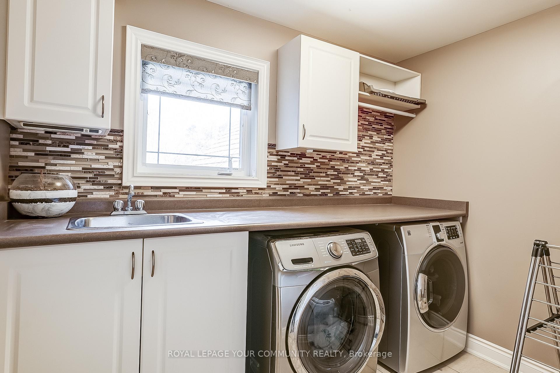 Photo 26 of 49 Heatherwood Drive, Springwater, Midhurst — HOMEH