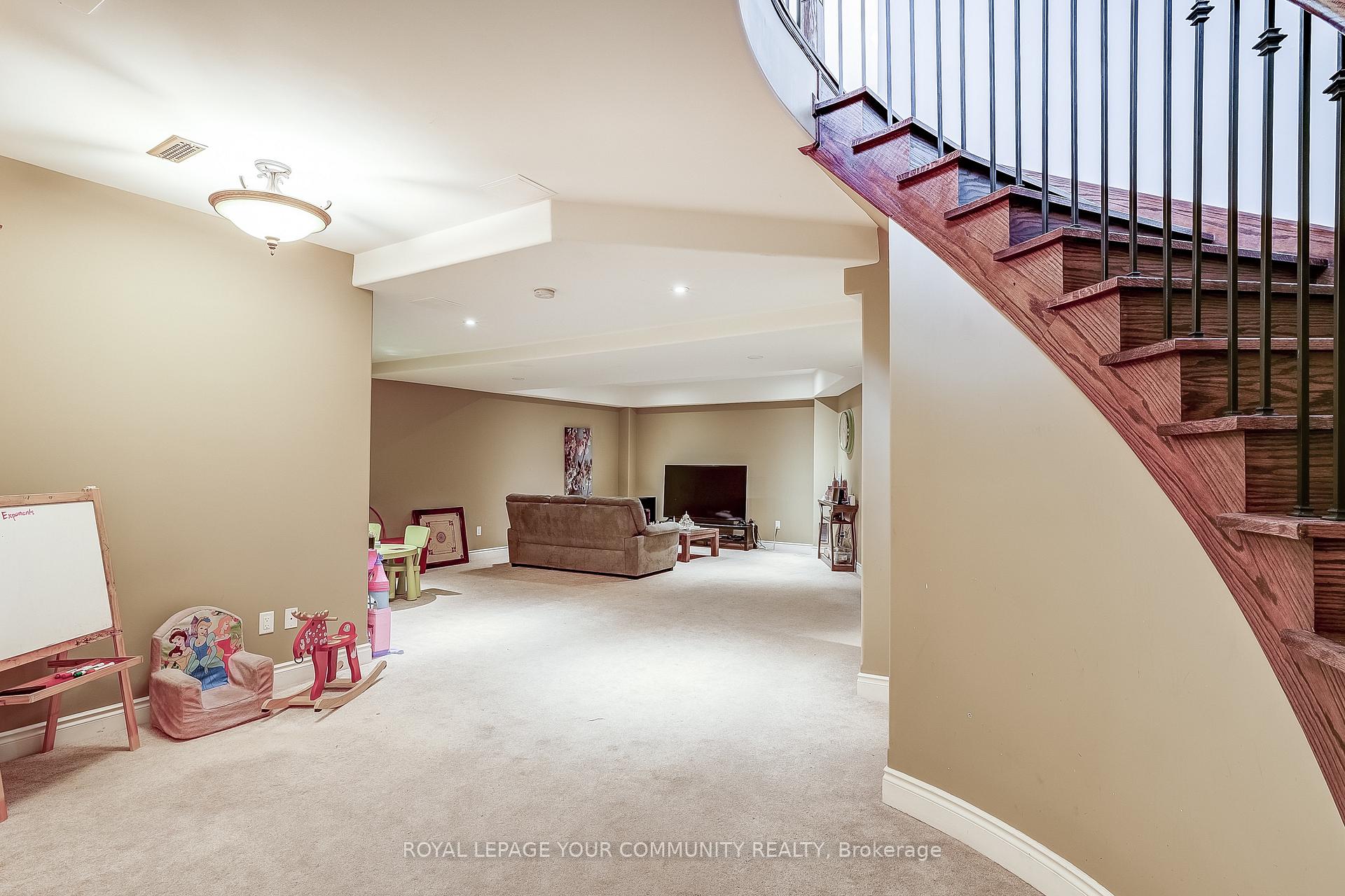 Photo 27 of 49 Heatherwood Drive, Springwater, Midhurst — HOMEH