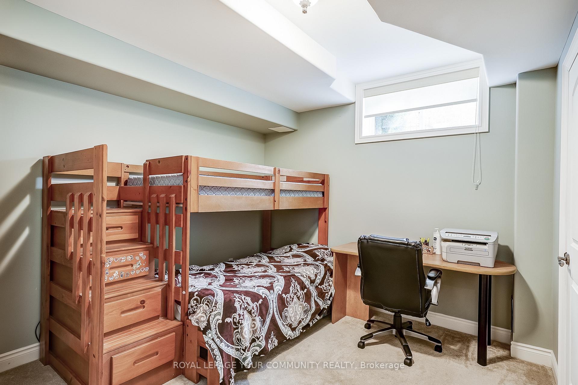 Photo 31 of 49 Heatherwood Drive, Springwater, Midhurst — HOMEH