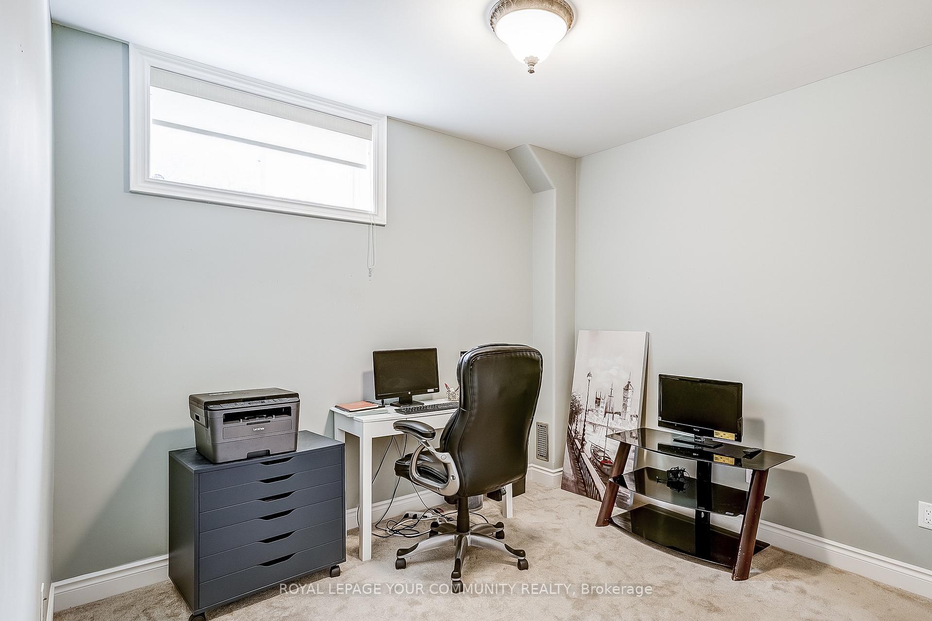 Photo 32 of 49 Heatherwood Drive, Springwater, Midhurst — HOMEH