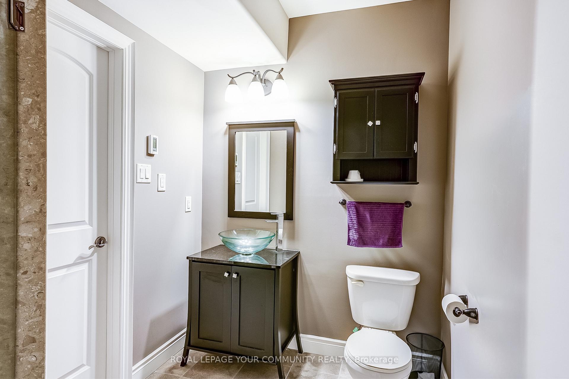 Photo 33 of 49 Heatherwood Drive, Springwater, Midhurst — HOMEH