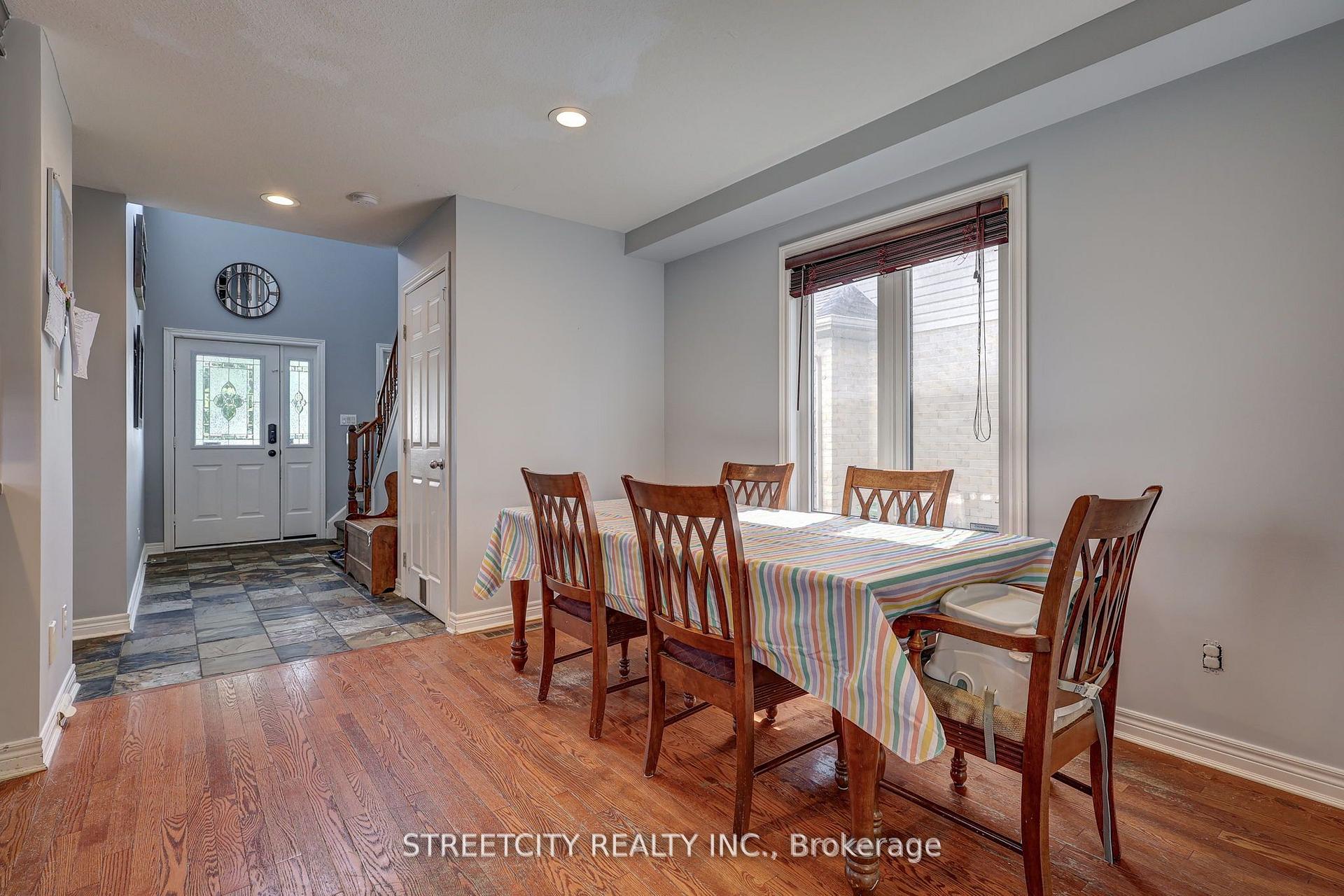 Photo 19 of 61 Meadowvale Drive, St. Thomas — HOMEH