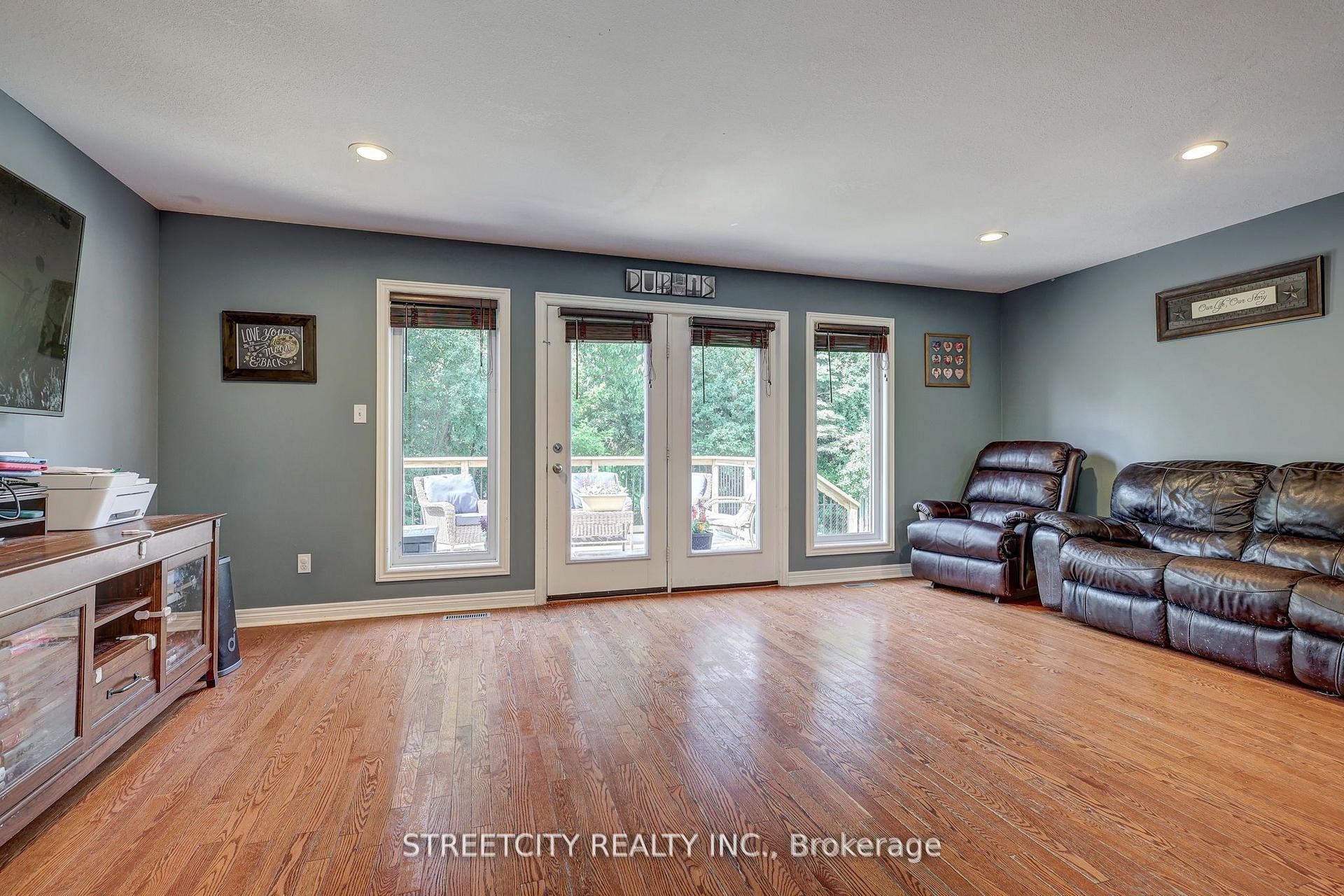 Photo 20 of 61 Meadowvale Drive, St. Thomas — HOMEH