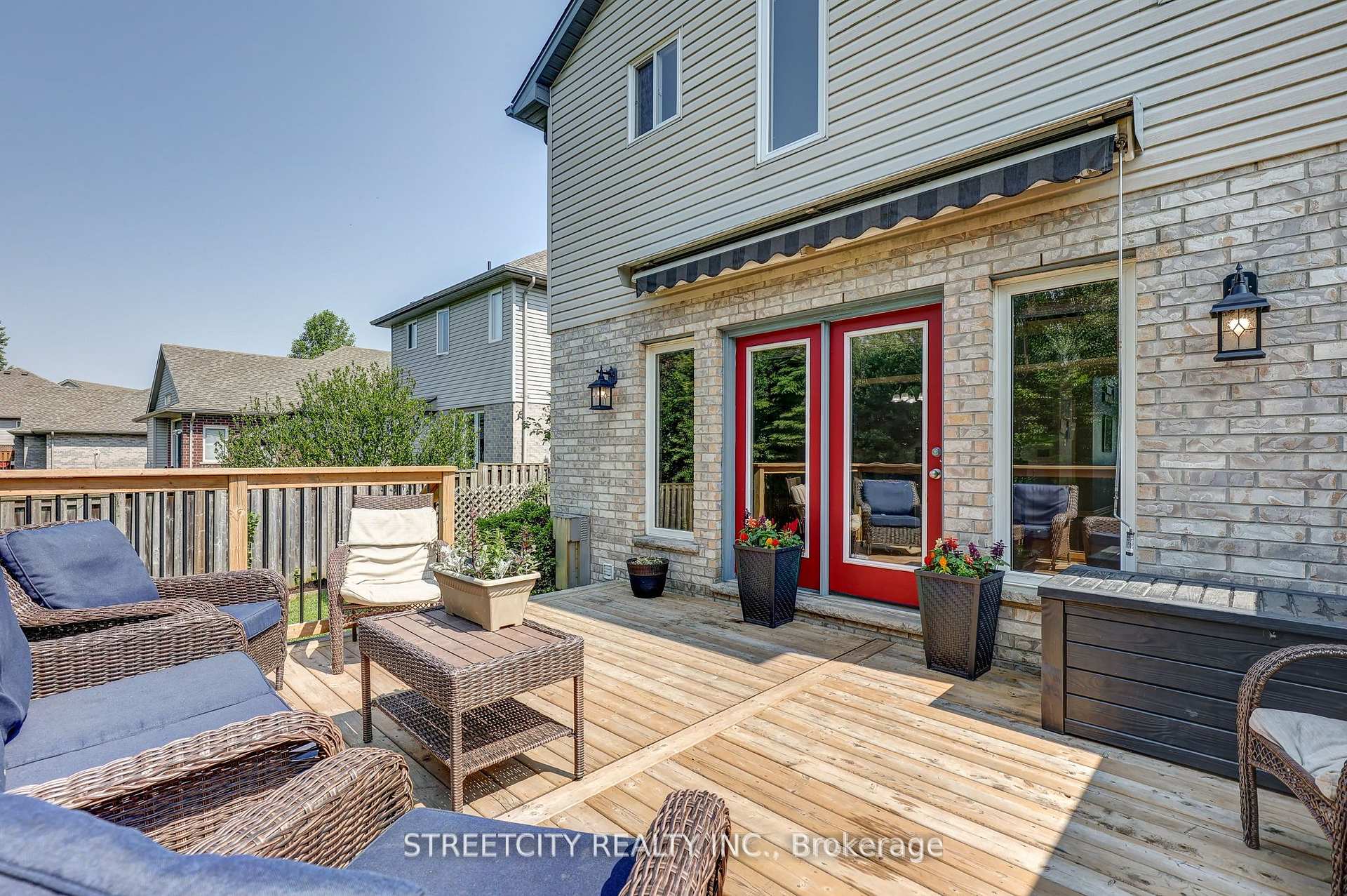 Photo 37 of 61 Meadowvale Drive, St. Thomas — HOMEH
