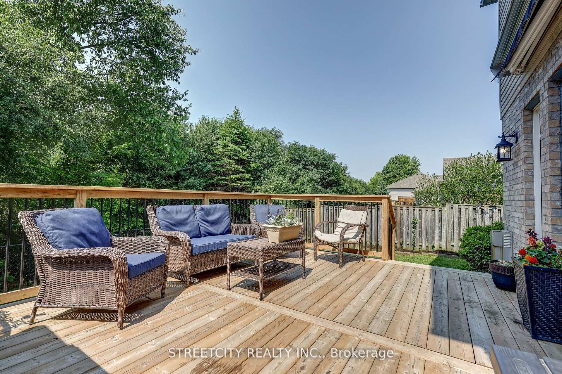 Photo 39 of 61 Meadowvale Drive, St. Thomas — HOMEH