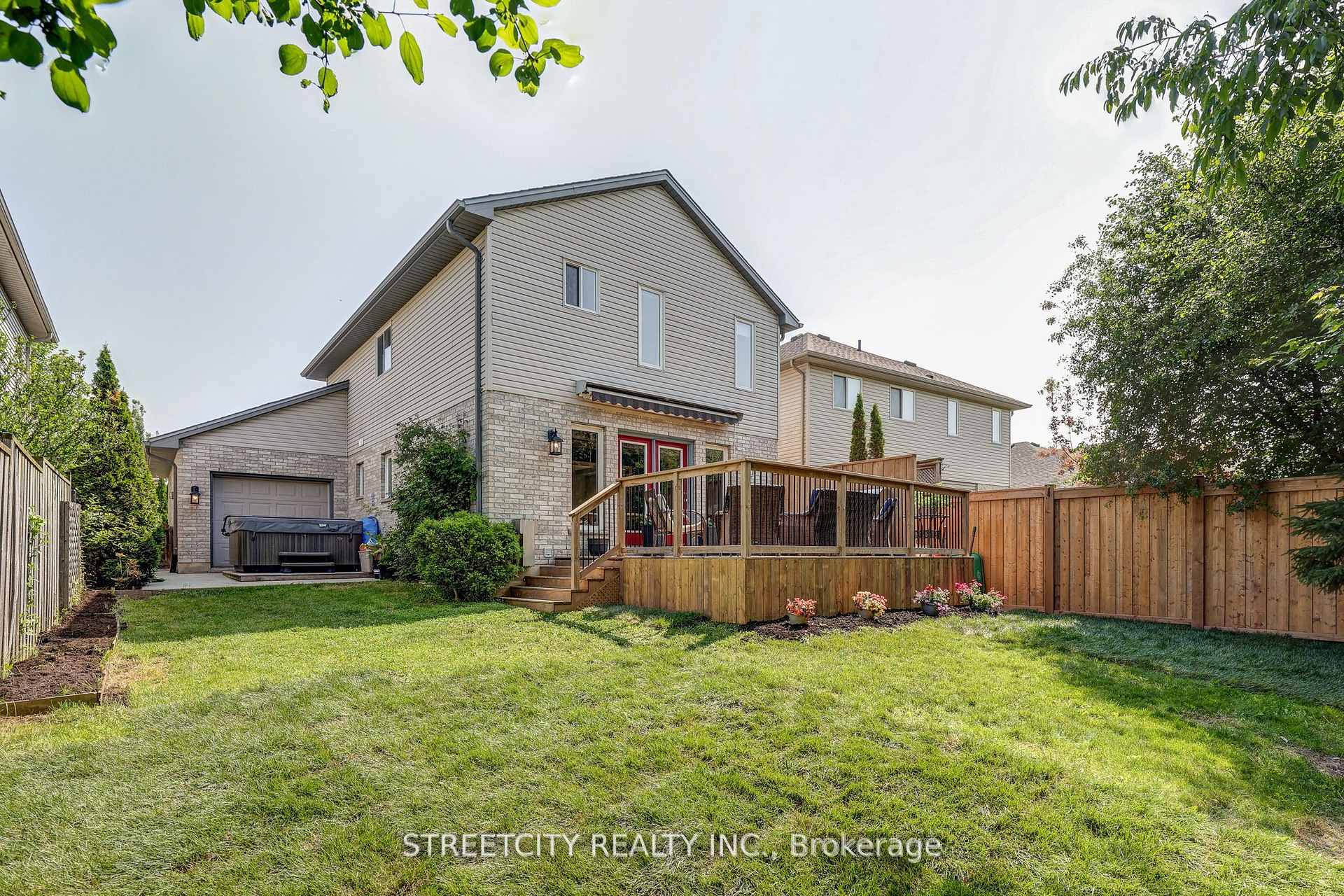 Photo 44 of 61 Meadowvale Drive, St. Thomas — HOMEH