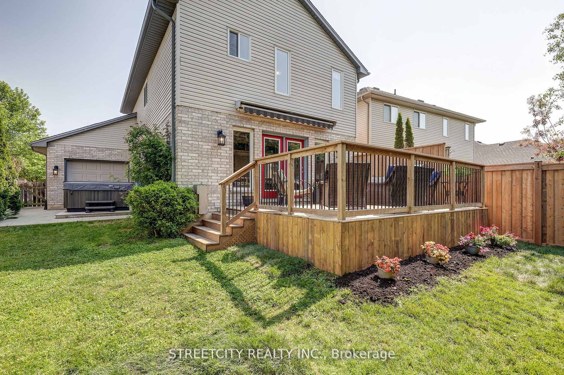 Photo 45 of 61 Meadowvale Drive, St. Thomas — HOMEH