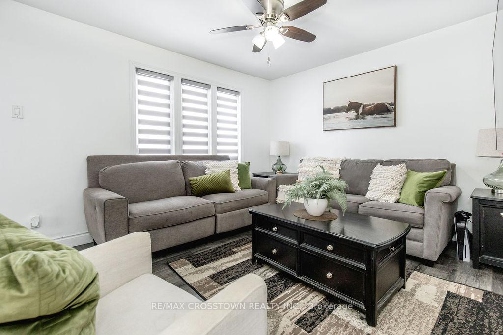 Photo 7 of 1089 Bayfield Street N, Springwater, Midhurst — HOMEH