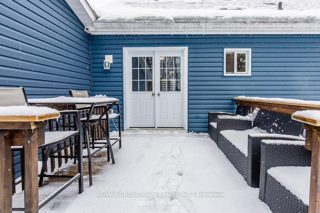 Photo 31 of 1089 Bayfield Street N, Springwater, Midhurst — HOMEH