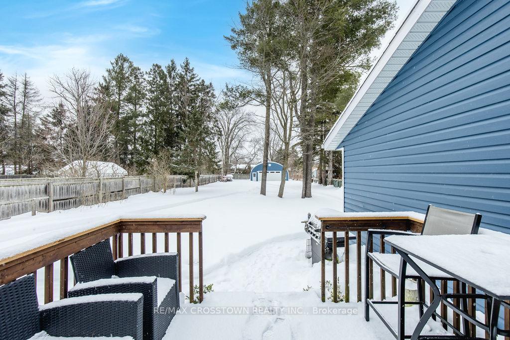 Photo 32 of 1089 Bayfield Street N, Springwater, Midhurst — HOMEH
