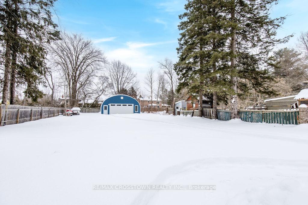 Photo 33 of 1089 Bayfield Street N, Springwater, Midhurst — HOMEH