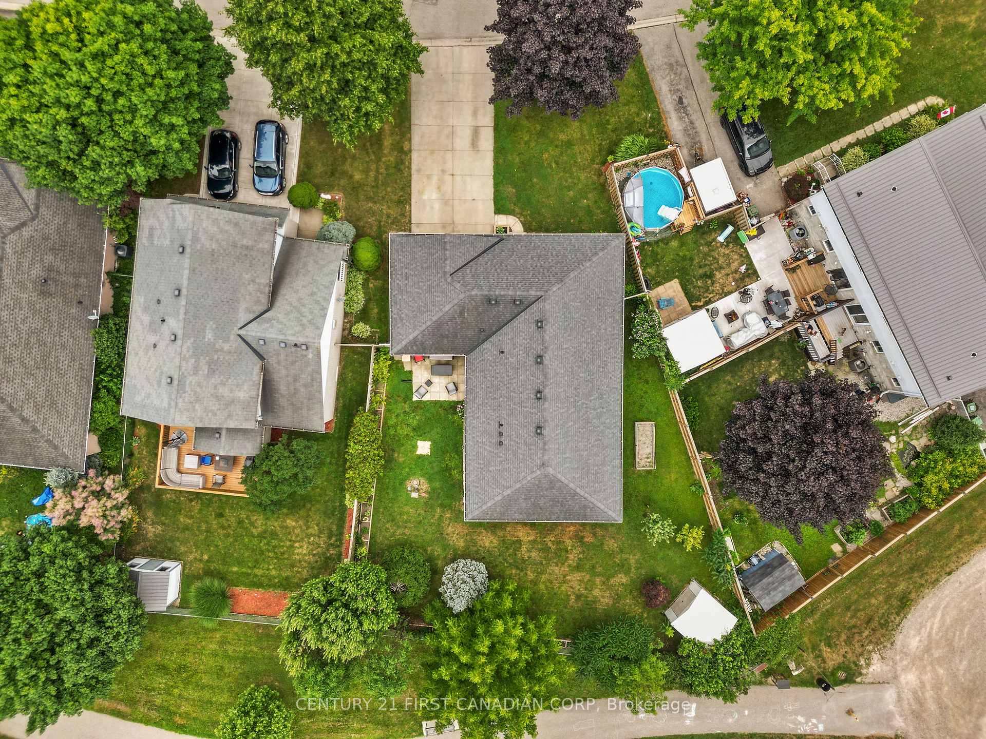 Photo 6 of 7 Sifton Drive, St. Thomas — HOMEH