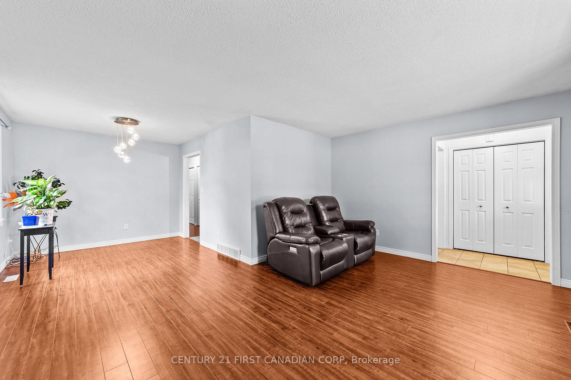 Photo 12 of 7 Sifton Drive, St. Thomas — HOMEH