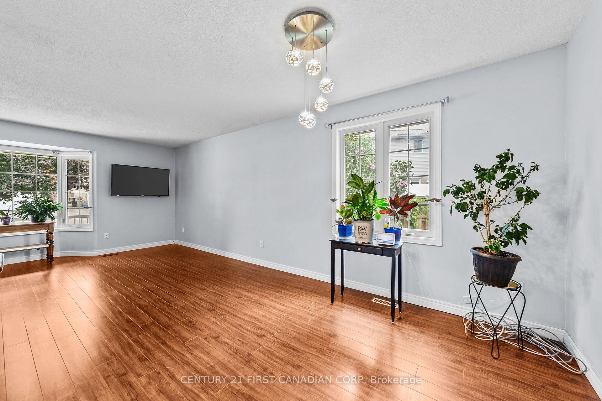 Photo 14 of 7 Sifton Drive, St. Thomas — HOMEH