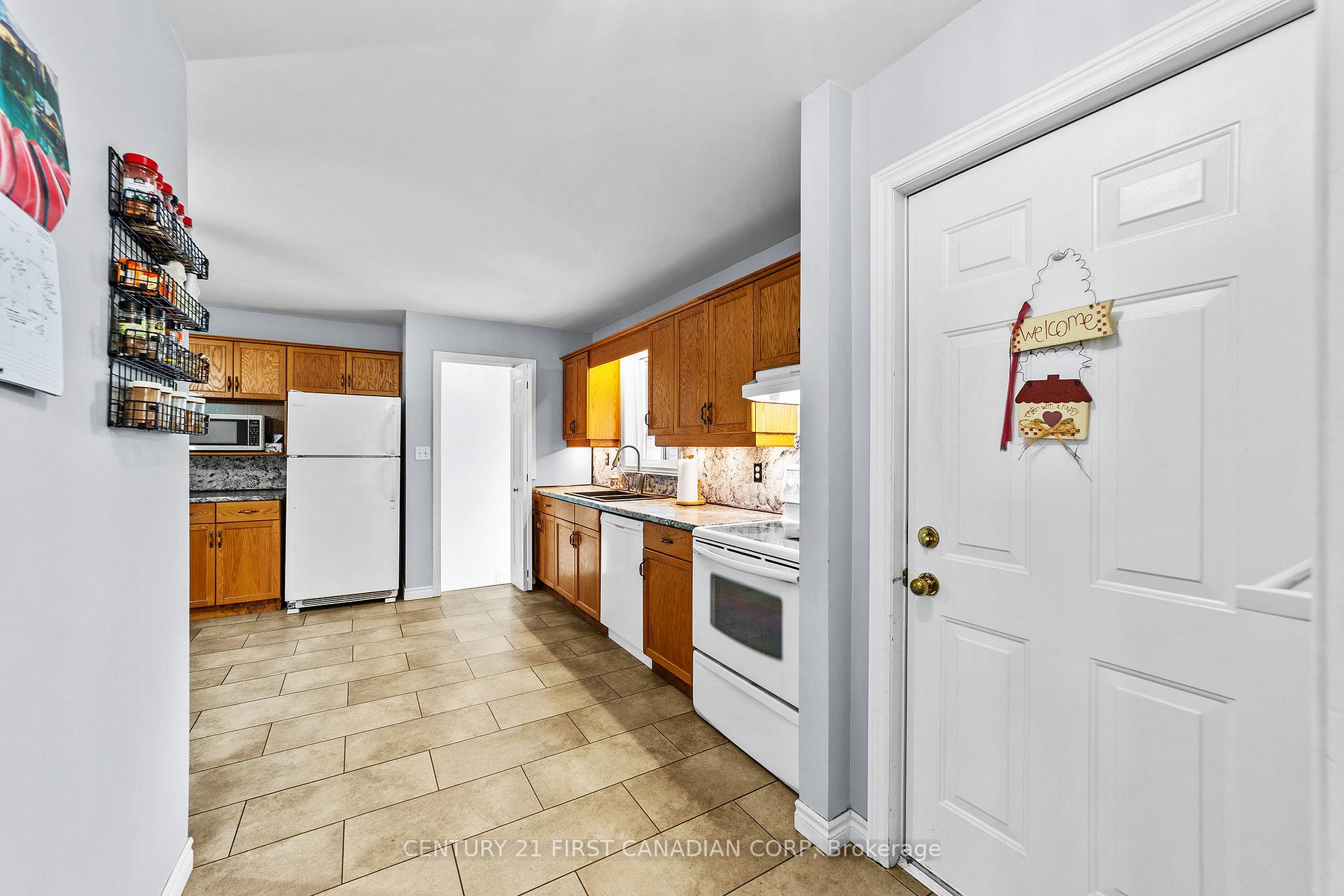 Photo 16 of 7 Sifton Drive, St. Thomas — HOMEH