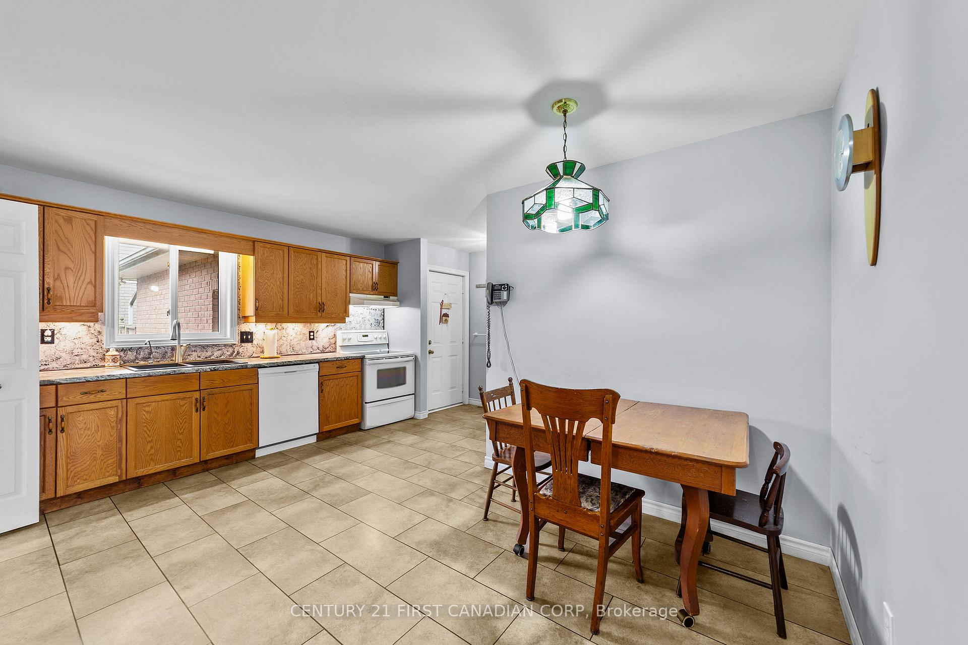 Photo 19 of 7 Sifton Drive, St. Thomas — HOMEH