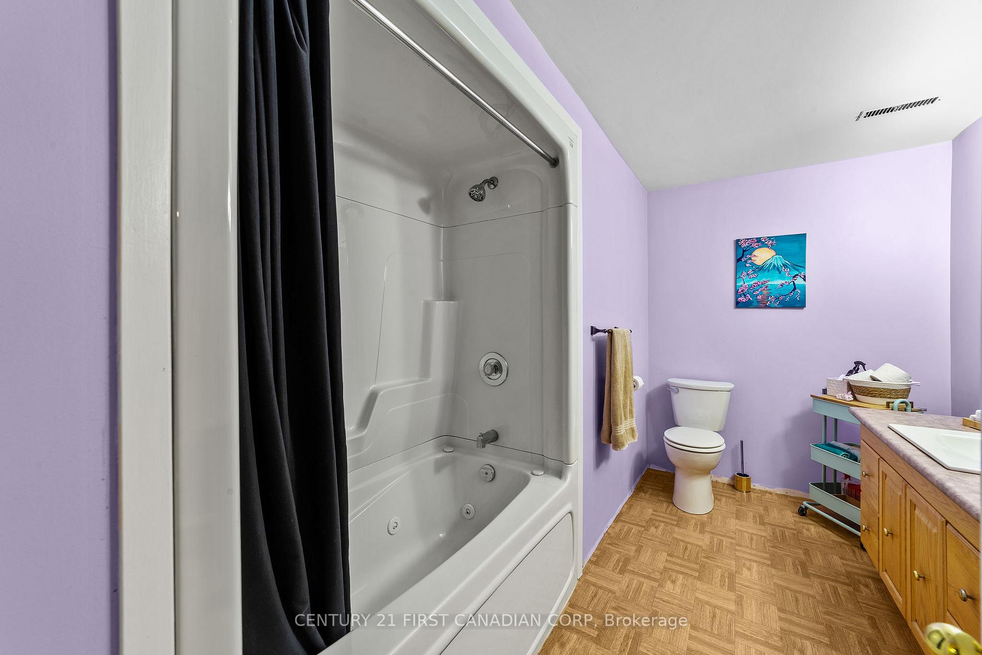Photo 33 of 7 Sifton Drive, St. Thomas — HOMEH