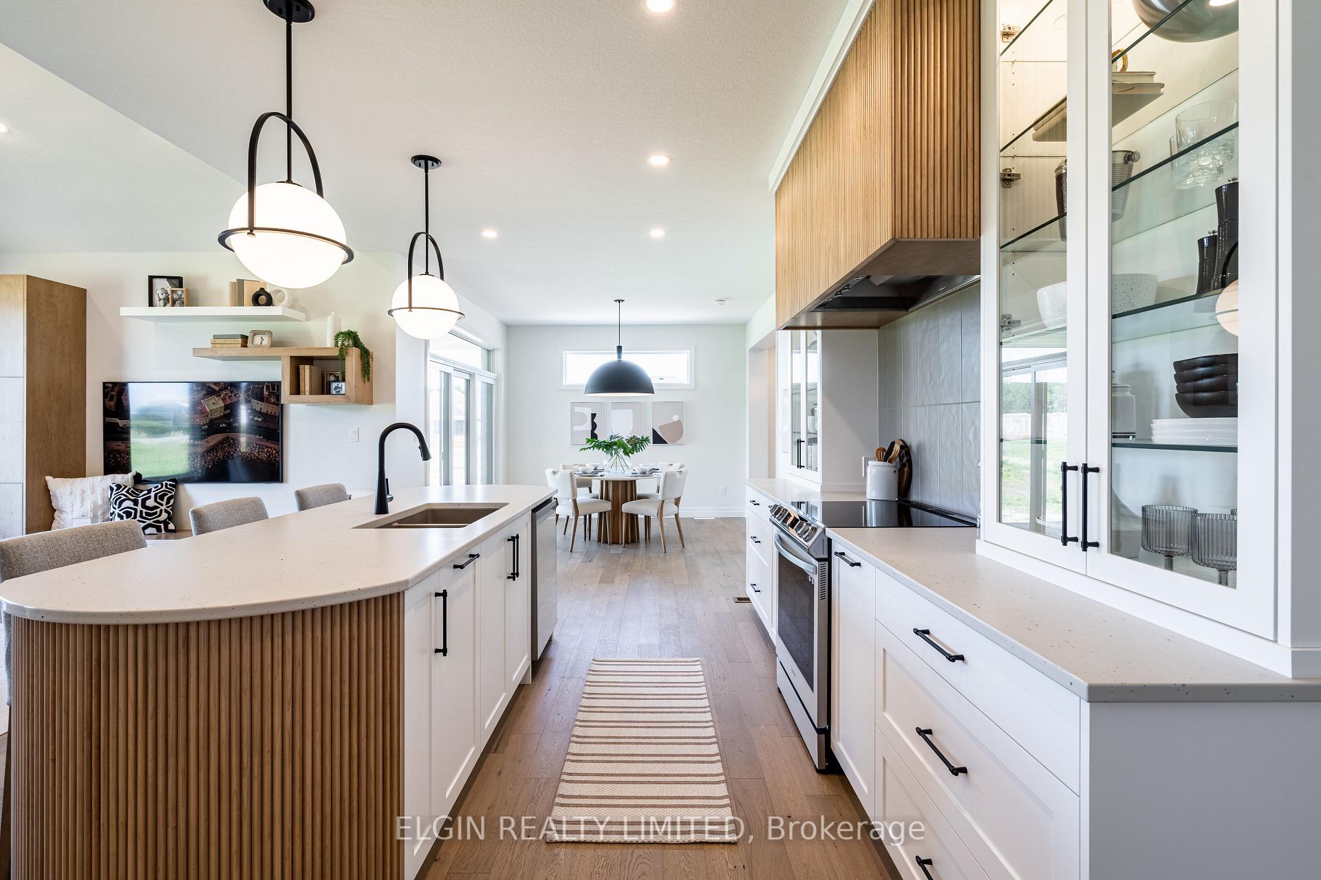 Photo 14 of 260 Renaissance Drive, St. Thomas — HOMEH