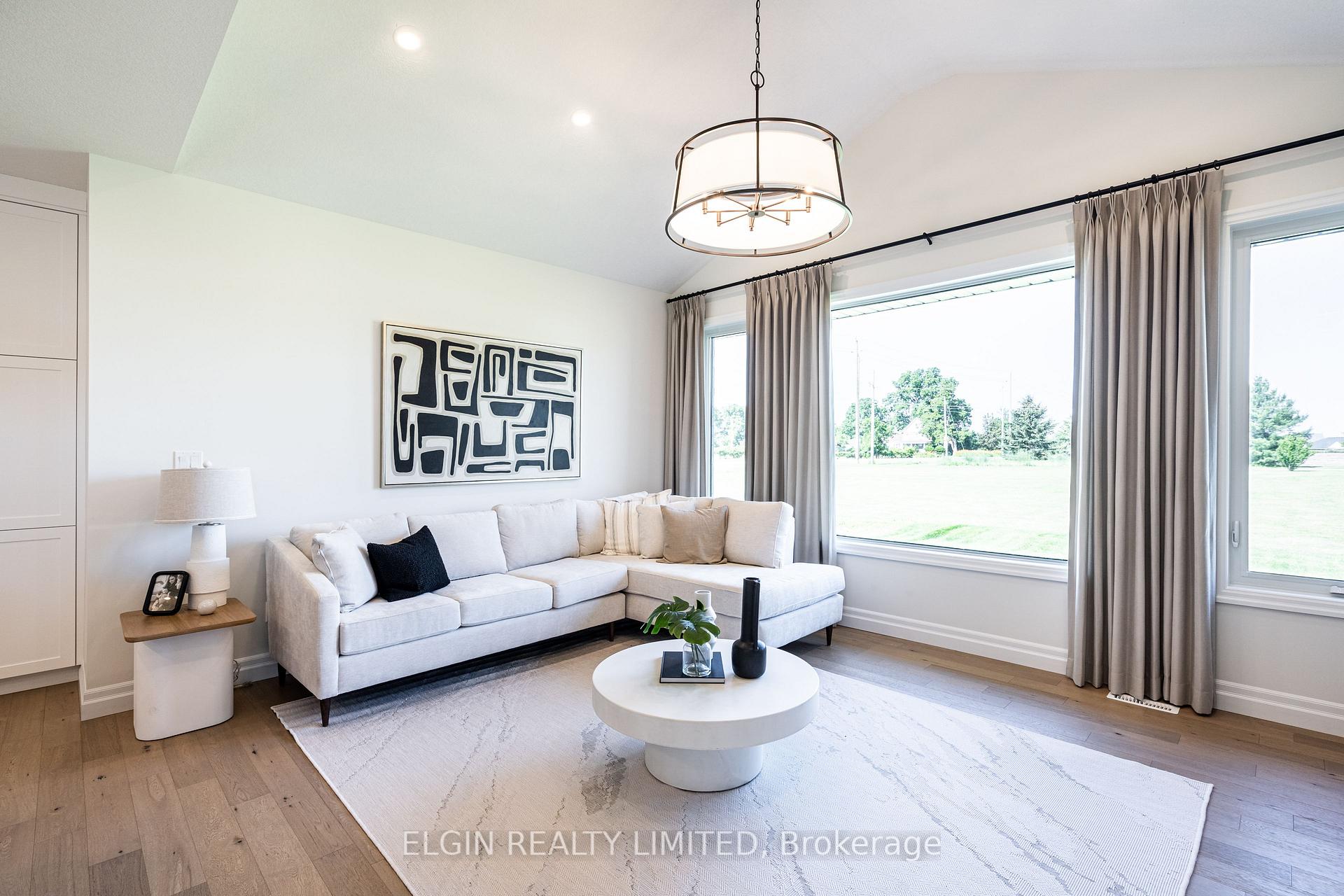 Photo 18 of 260 Renaissance Drive, St. Thomas — HOMEH