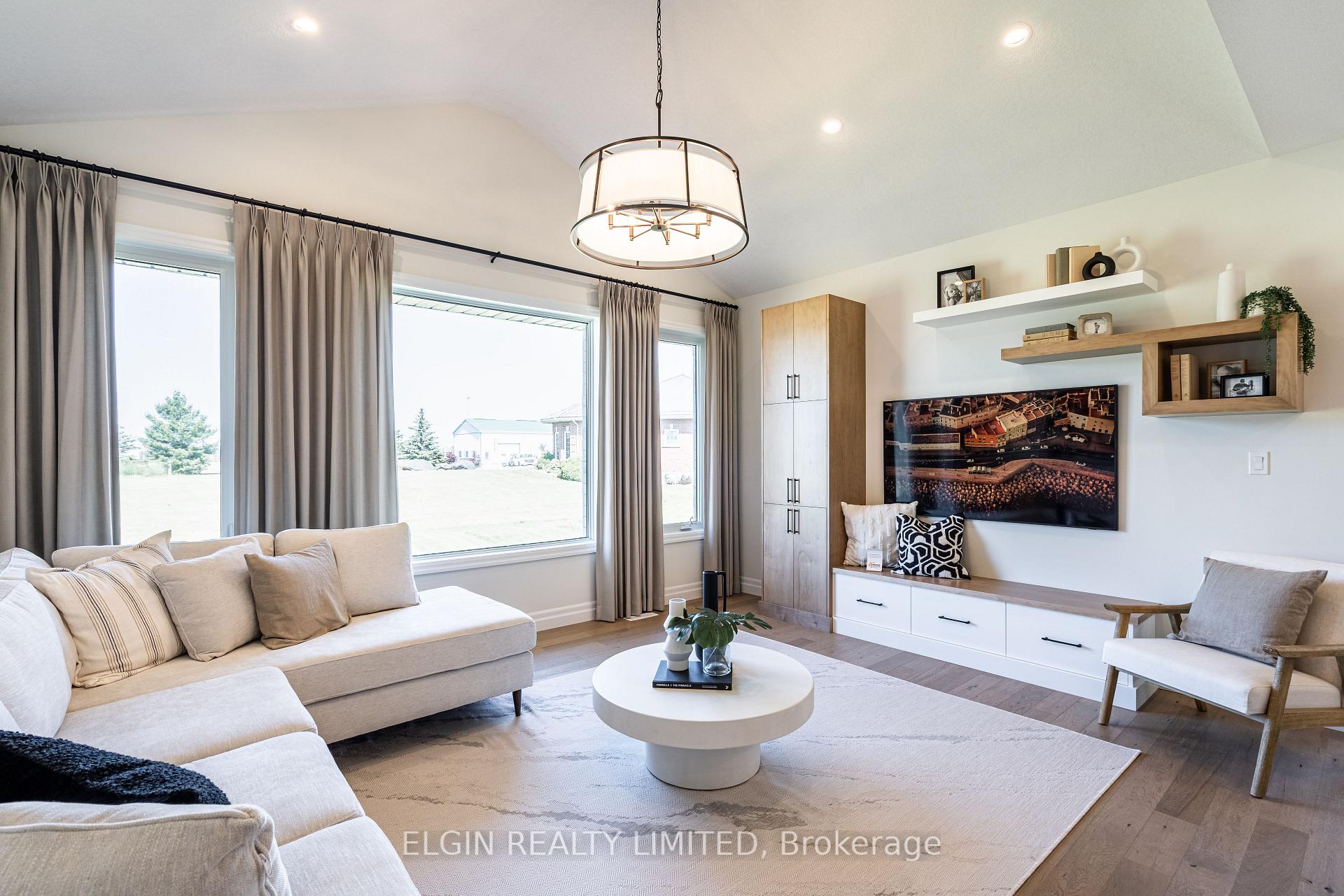 Photo 20 of 260 Renaissance Drive, St. Thomas — HOMEH