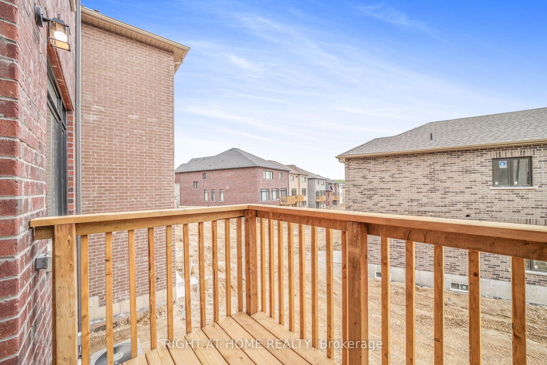 Photo 12 of 50 Bearberry Road, Springwater, Midhurst — HOMEH