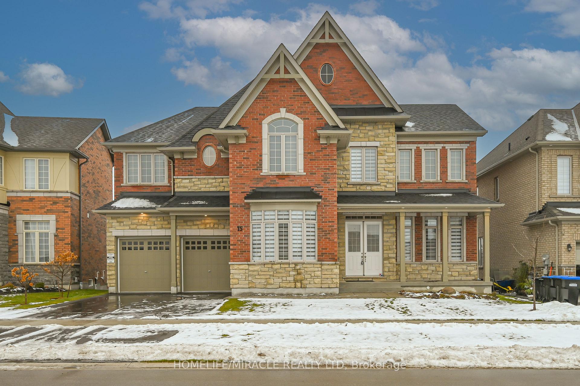 Front of 15 Sanford Circle