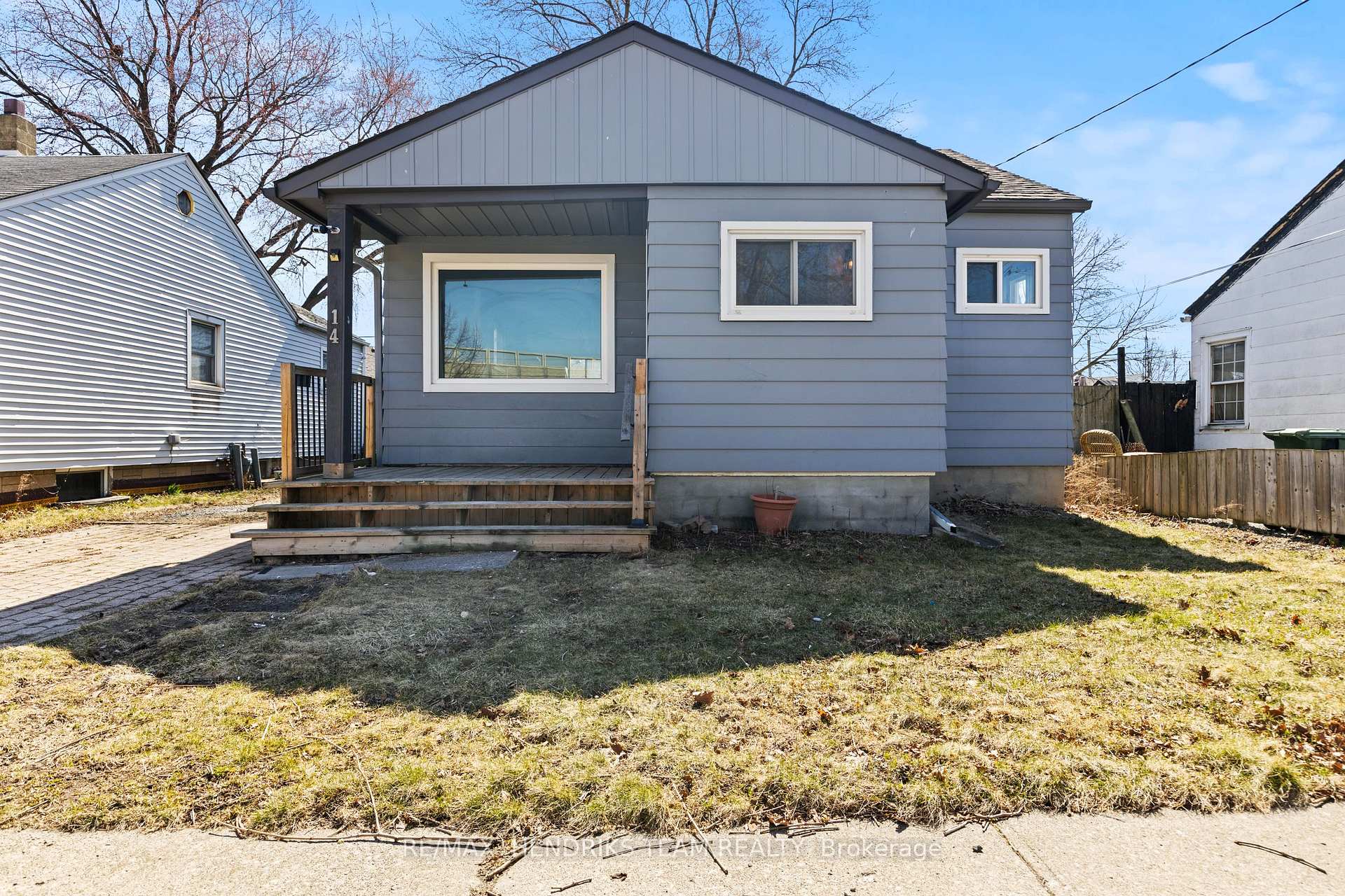 Front of 14 Elmwood Avenue