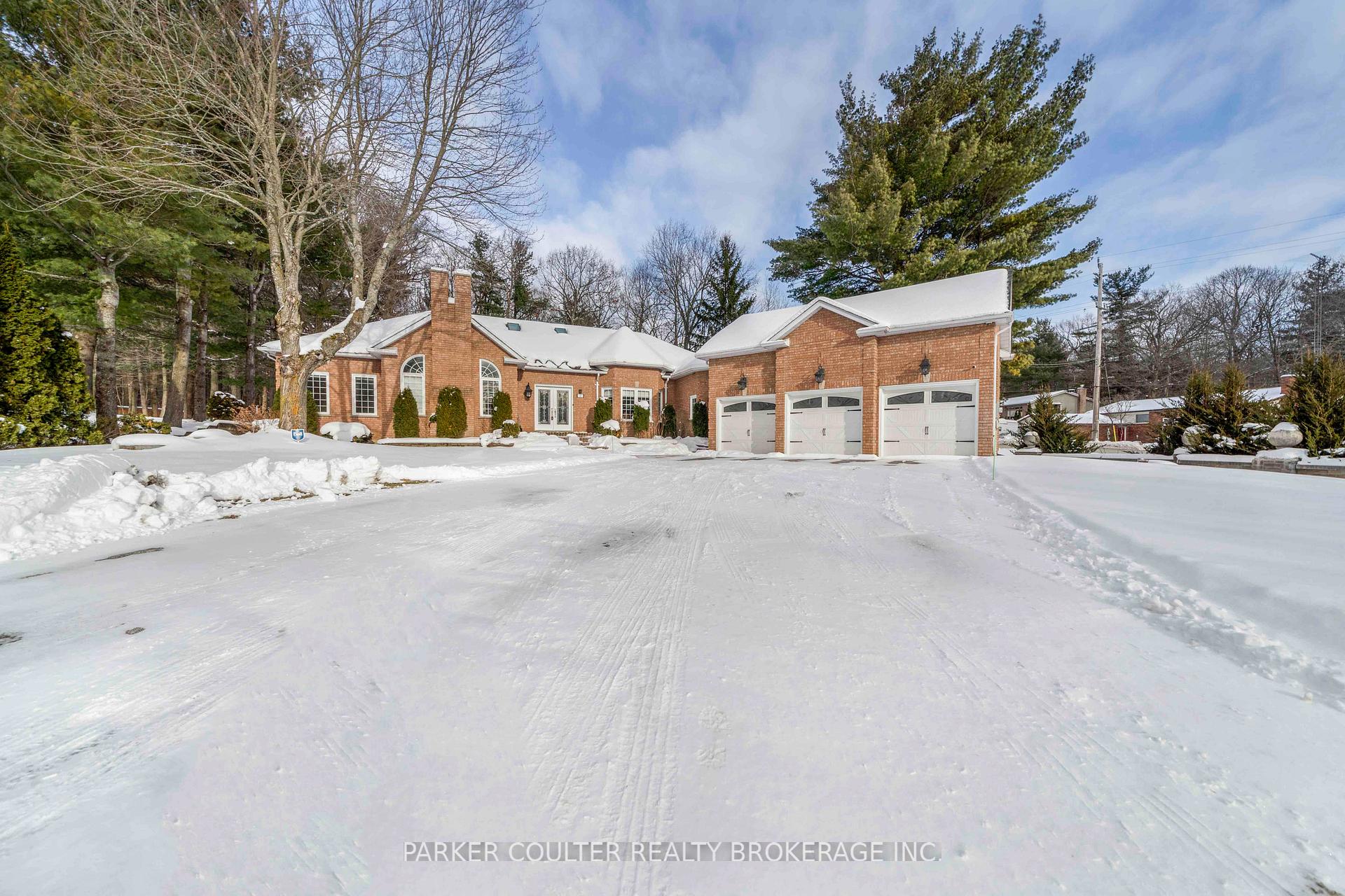 Photo 2 of 2 Edgecombe Terrace, Springwater, Centre Vespra — HOMEH