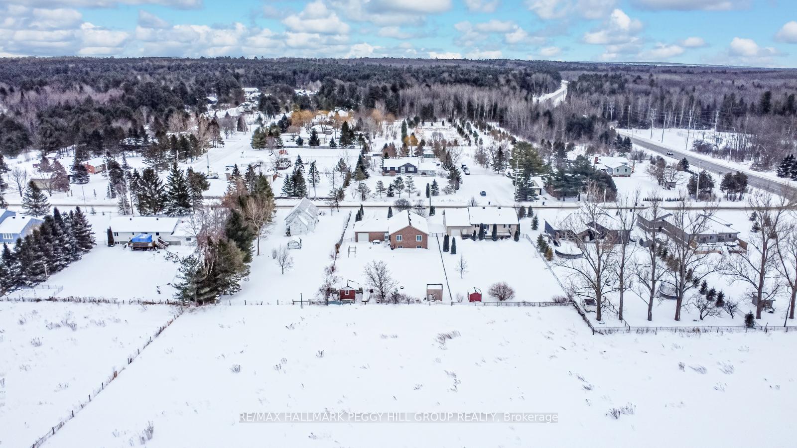 Photo 28 of 1032 Flos 4 Road E, Springwater, Rural Springwater — HOMEH