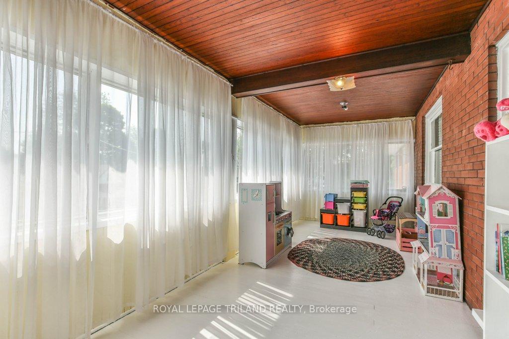 Photo 32 of 64 East Street, St. Thomas — HOMEH