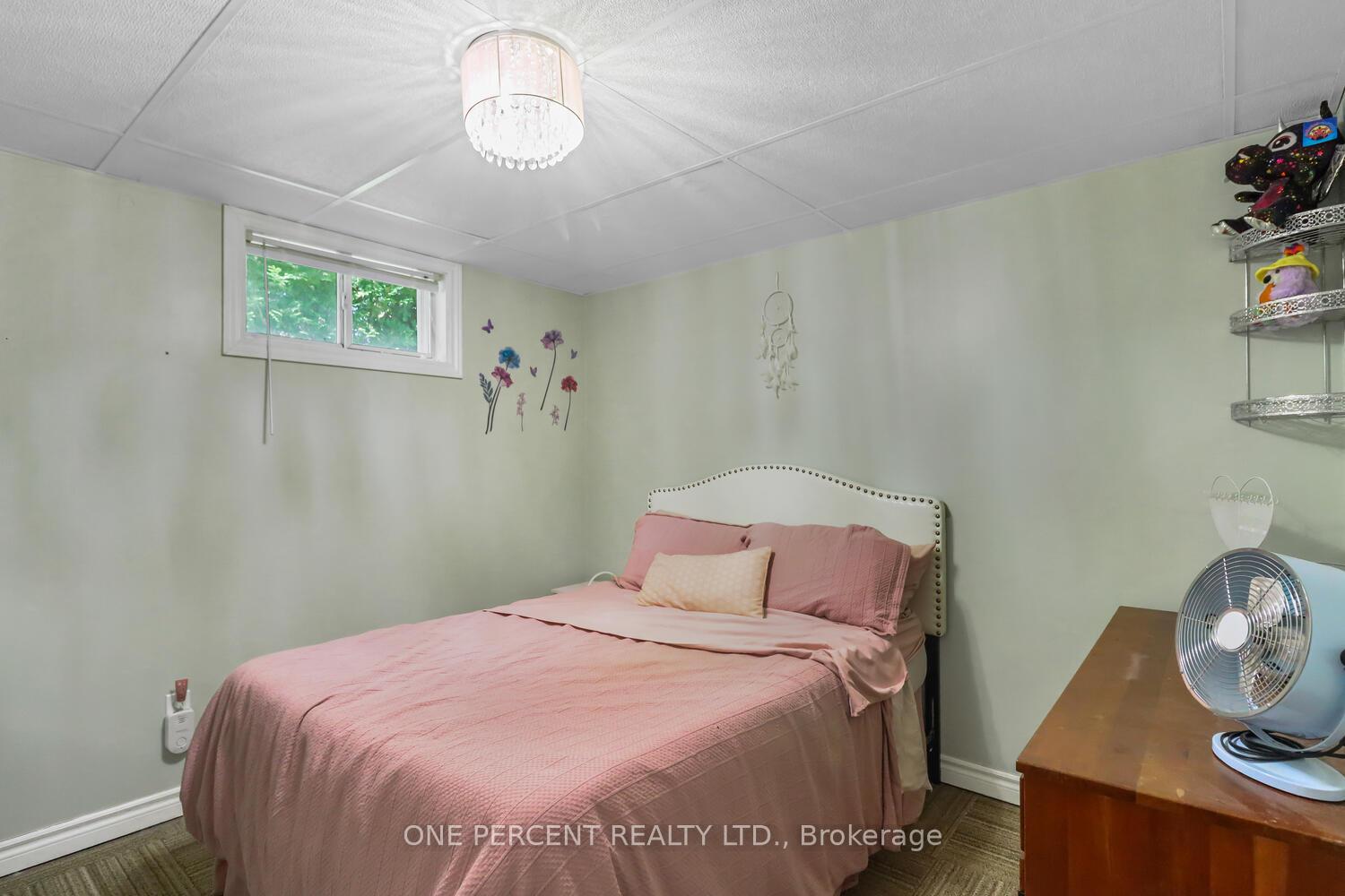 Photo 26 of 8 Robinson Road, Springwater, Elmvale — HOMEH
