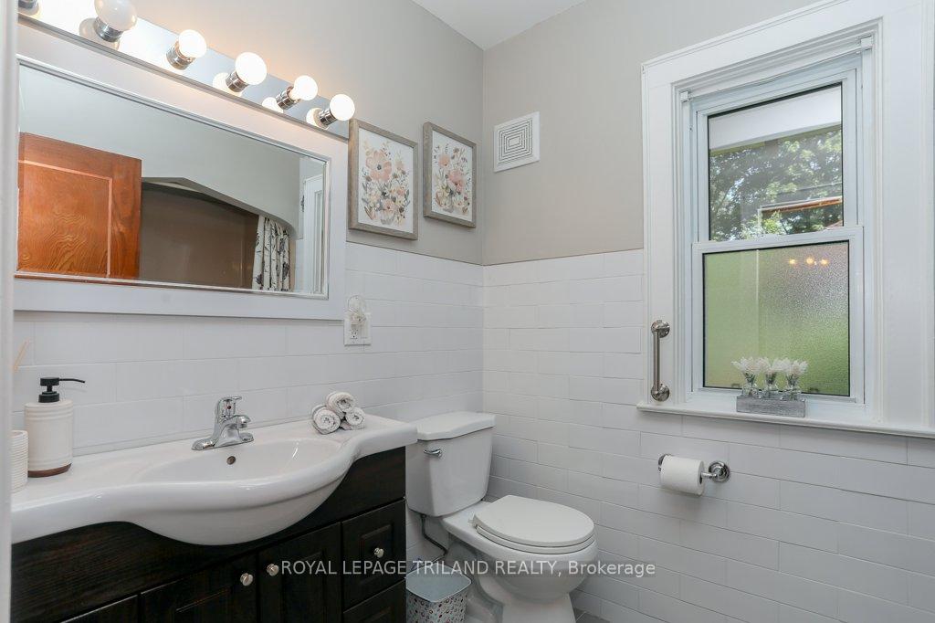 Photo 30 of 230 Sunset Drive, St. Thomas — HOMEH