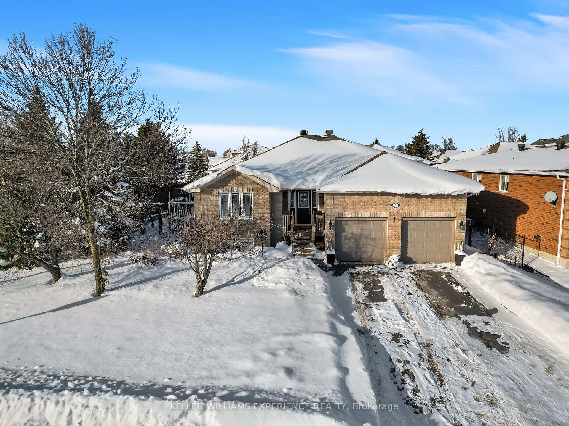 Photo 1 of 24 Graham Street, Springwater, Elmvale — HOMEH