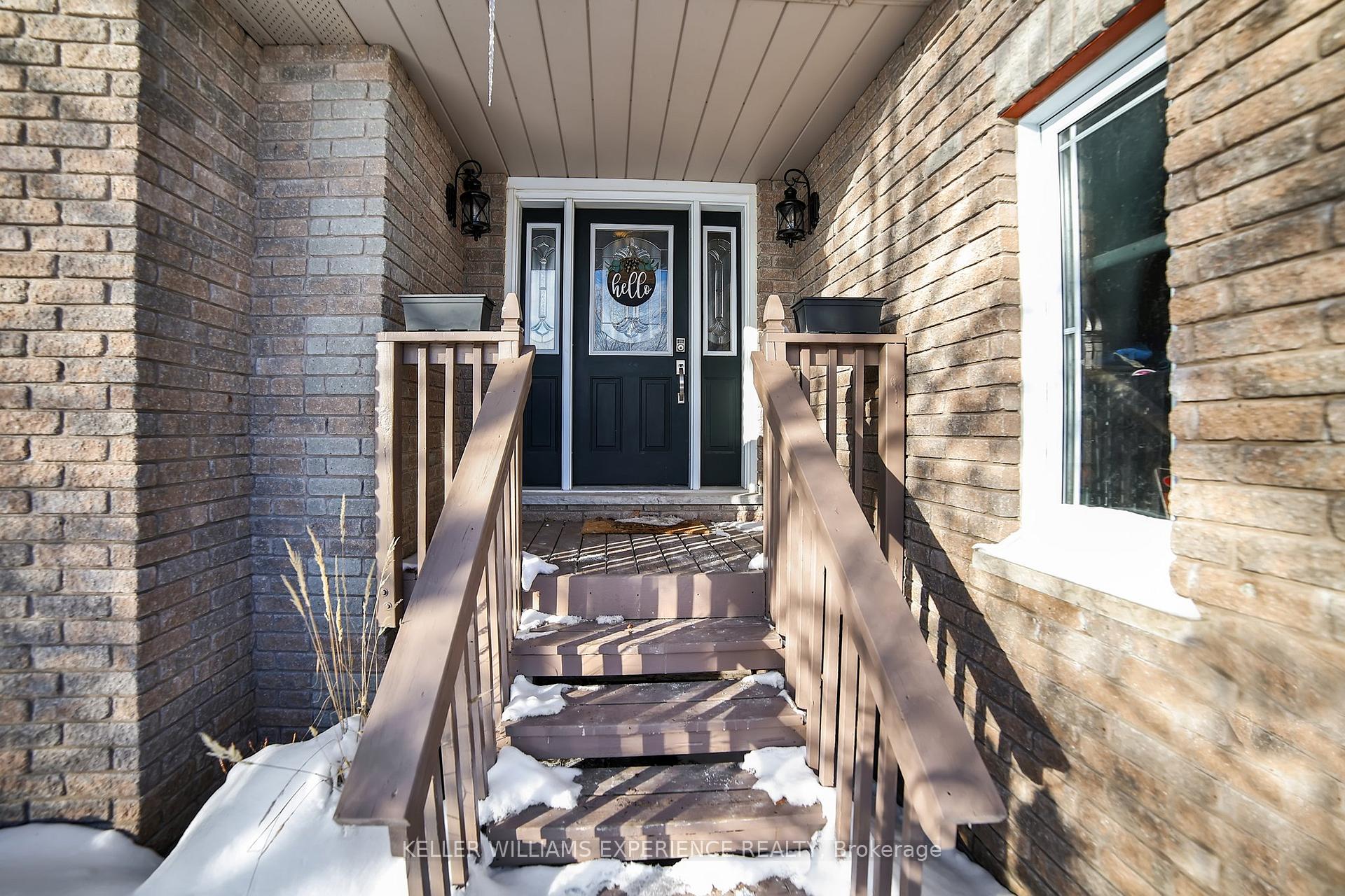 Photo 5 of 24 Graham Street, Springwater, Elmvale — HOMEH