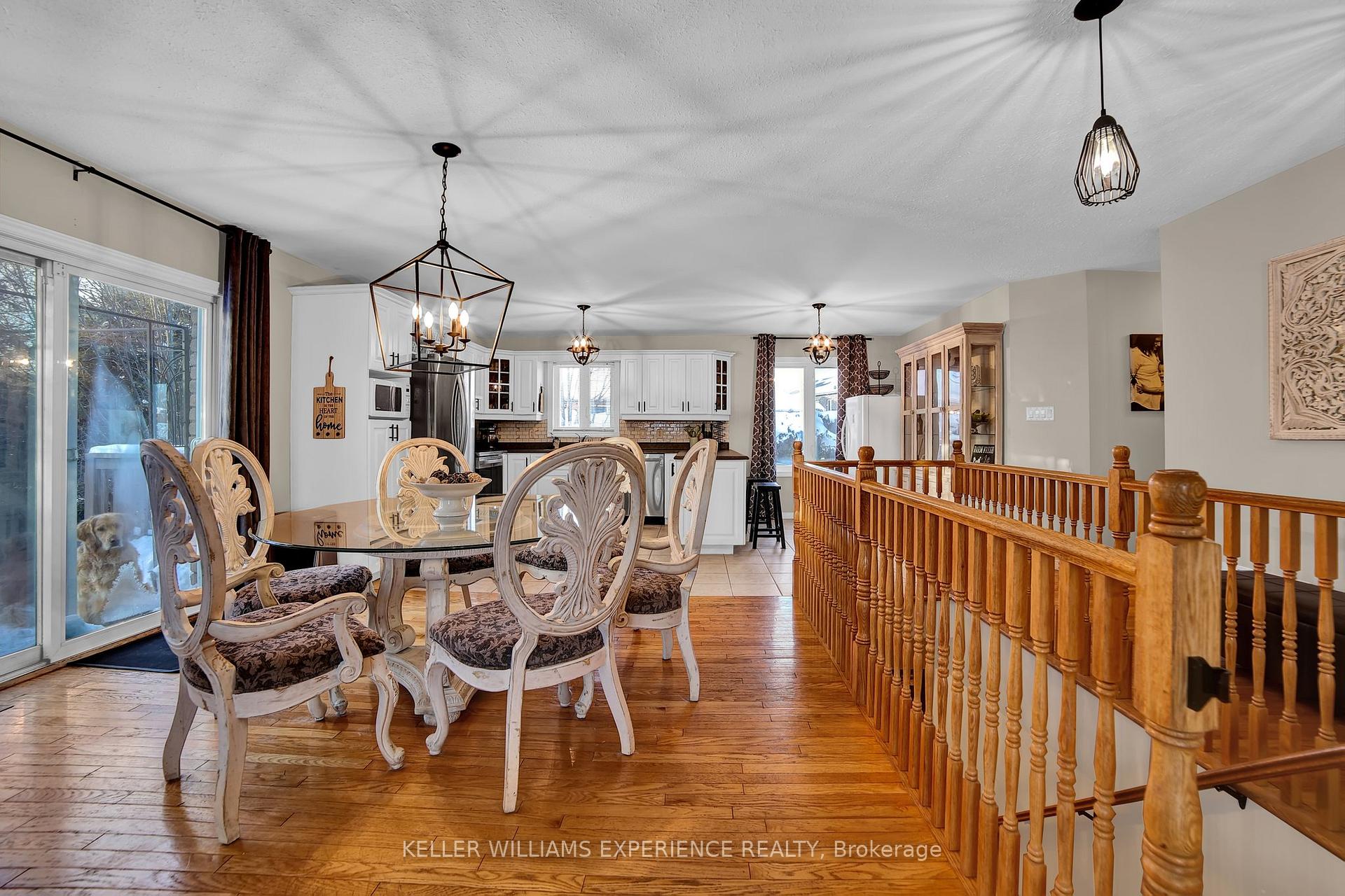Photo 8 of 24 Graham Street, Springwater, Elmvale — HOMEH